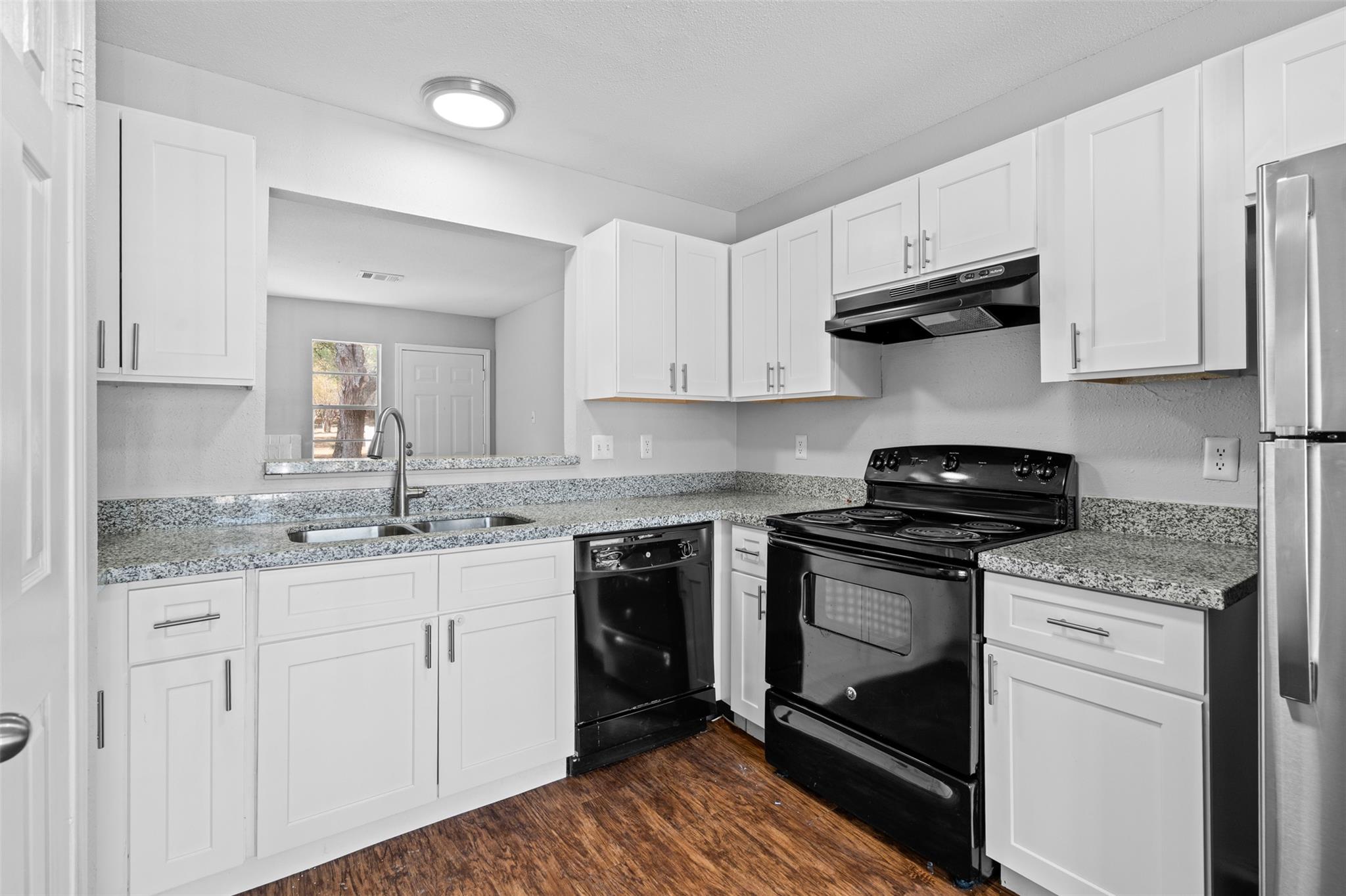 1806 River Crossing CR Cir # D, Austin, TX 78741