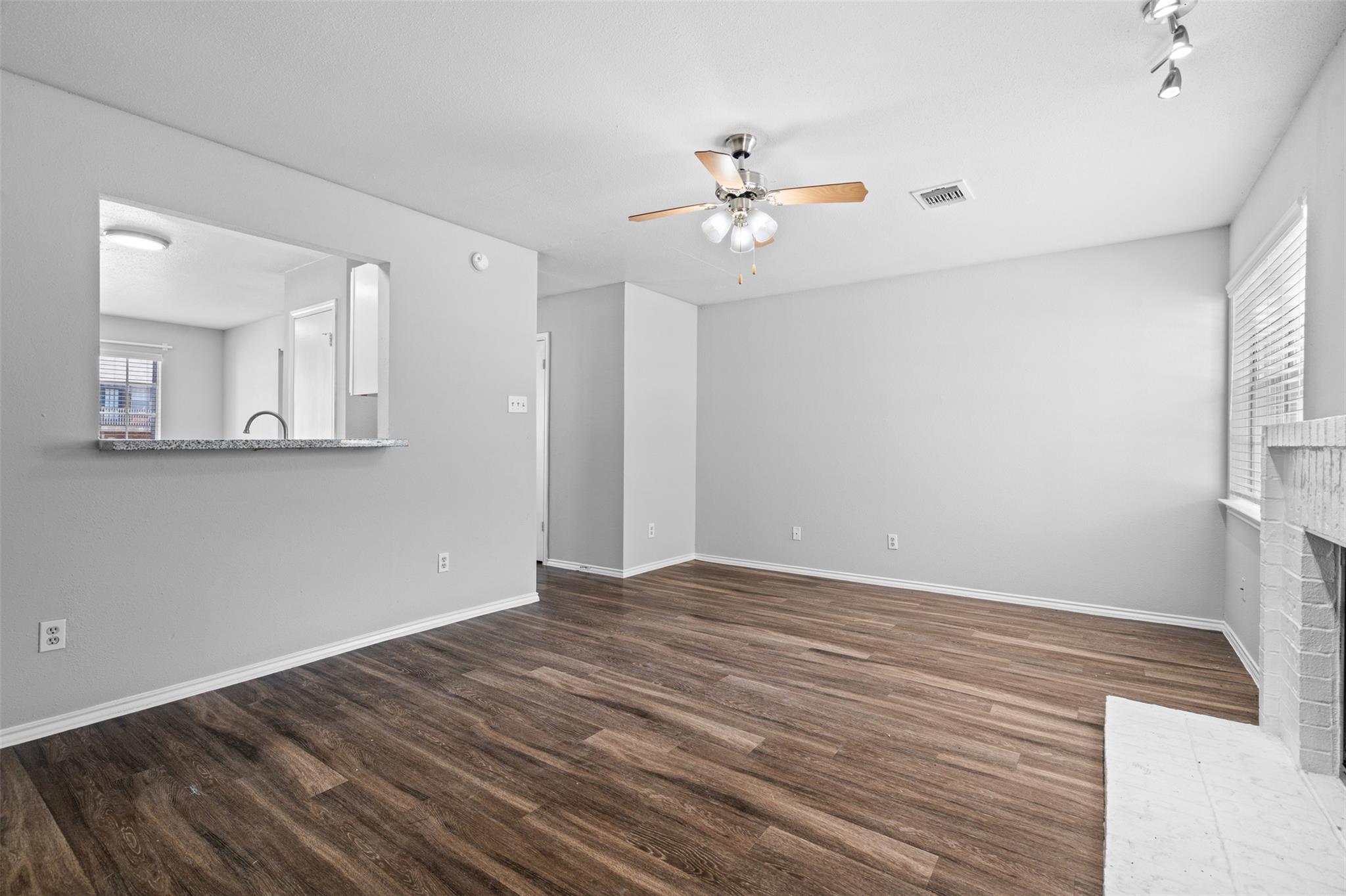 1806 River Crossing CR Cir # C, Austin, TX 78741