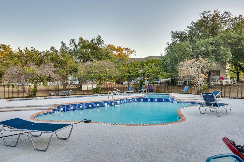 1806 River Crossing CR Cir # C, Austin, TX 78741