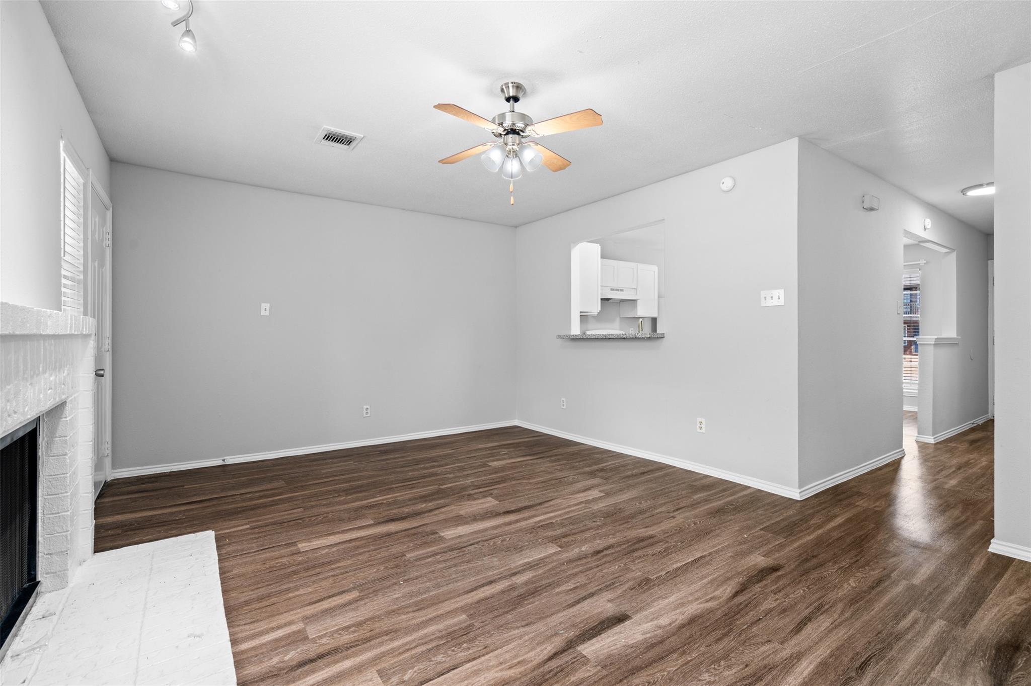 1806 River Crossing CR Cir # C, Austin, TX 78741