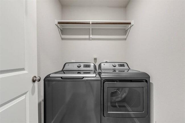 1923 Goldfinch, New Braunfels, TX 78130