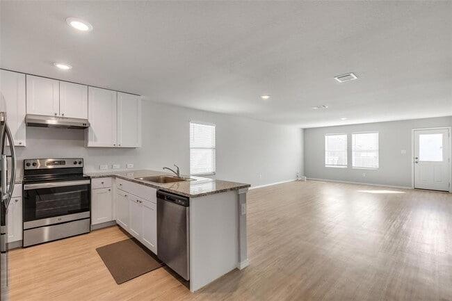 1923 Goldfinch, New Braunfels, TX 78130