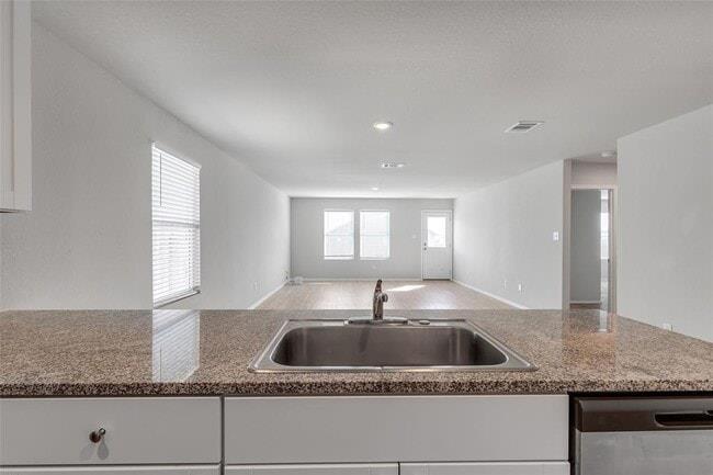 1923 Goldfinch, New Braunfels, TX 78130