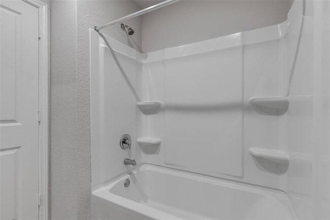 1923 Goldfinch, New Braunfels, TX 78130