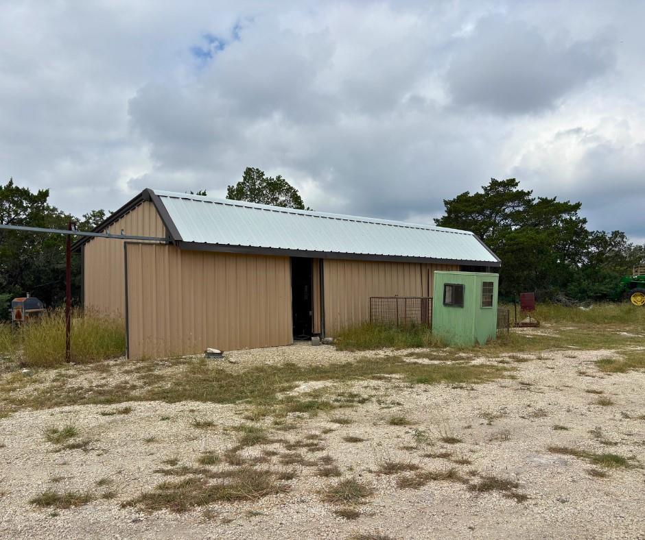 2131 Private Road 3157, Brackettville, TX 78832