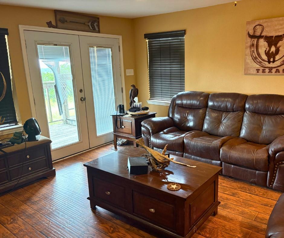 2131 Private Road 3157, Brackettville, TX 78832