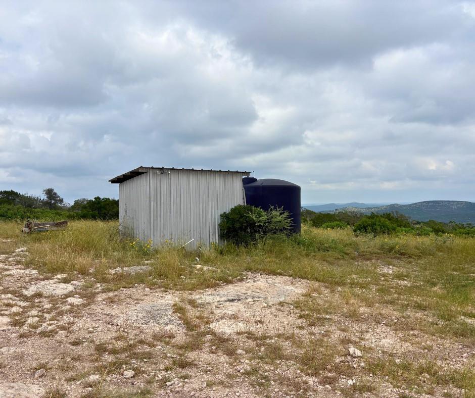 2131 Private Road 3157, Brackettville, TX 78832