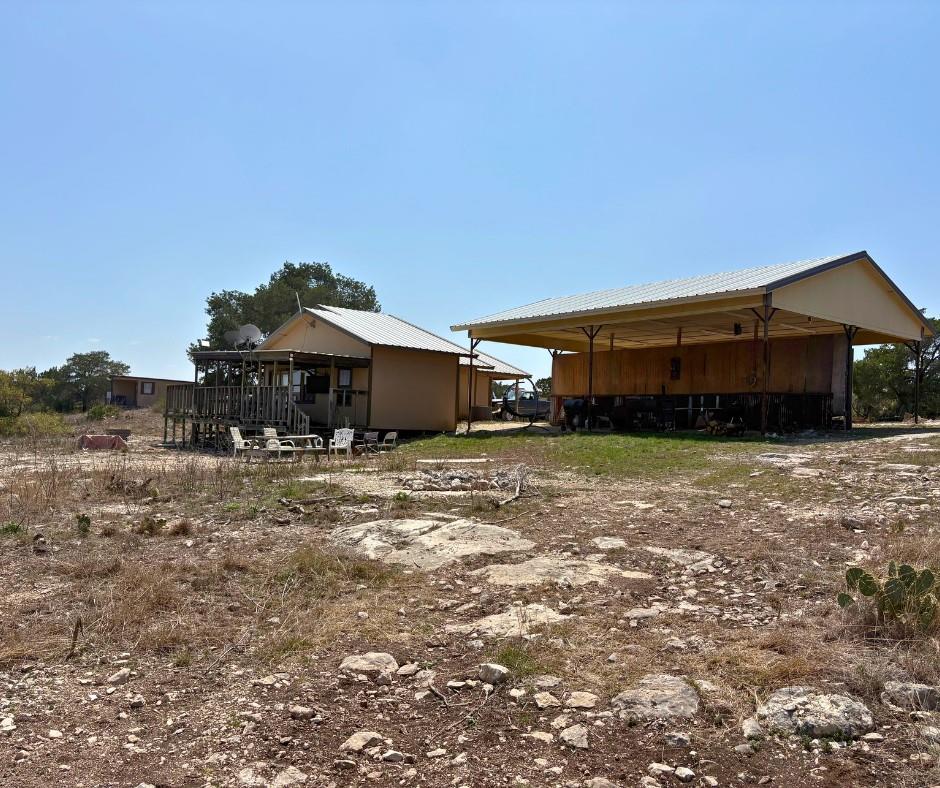 2131 Private Road 3157, Brackettville, TX 78832