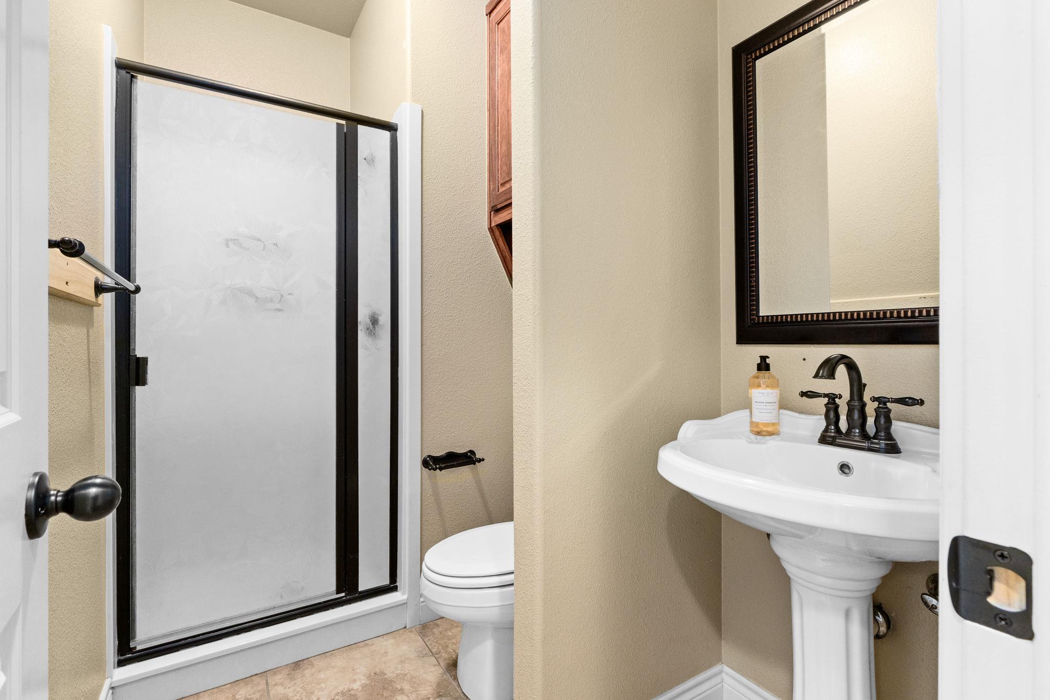 1135 Redleaf Dr, Nolanville, TX 76559