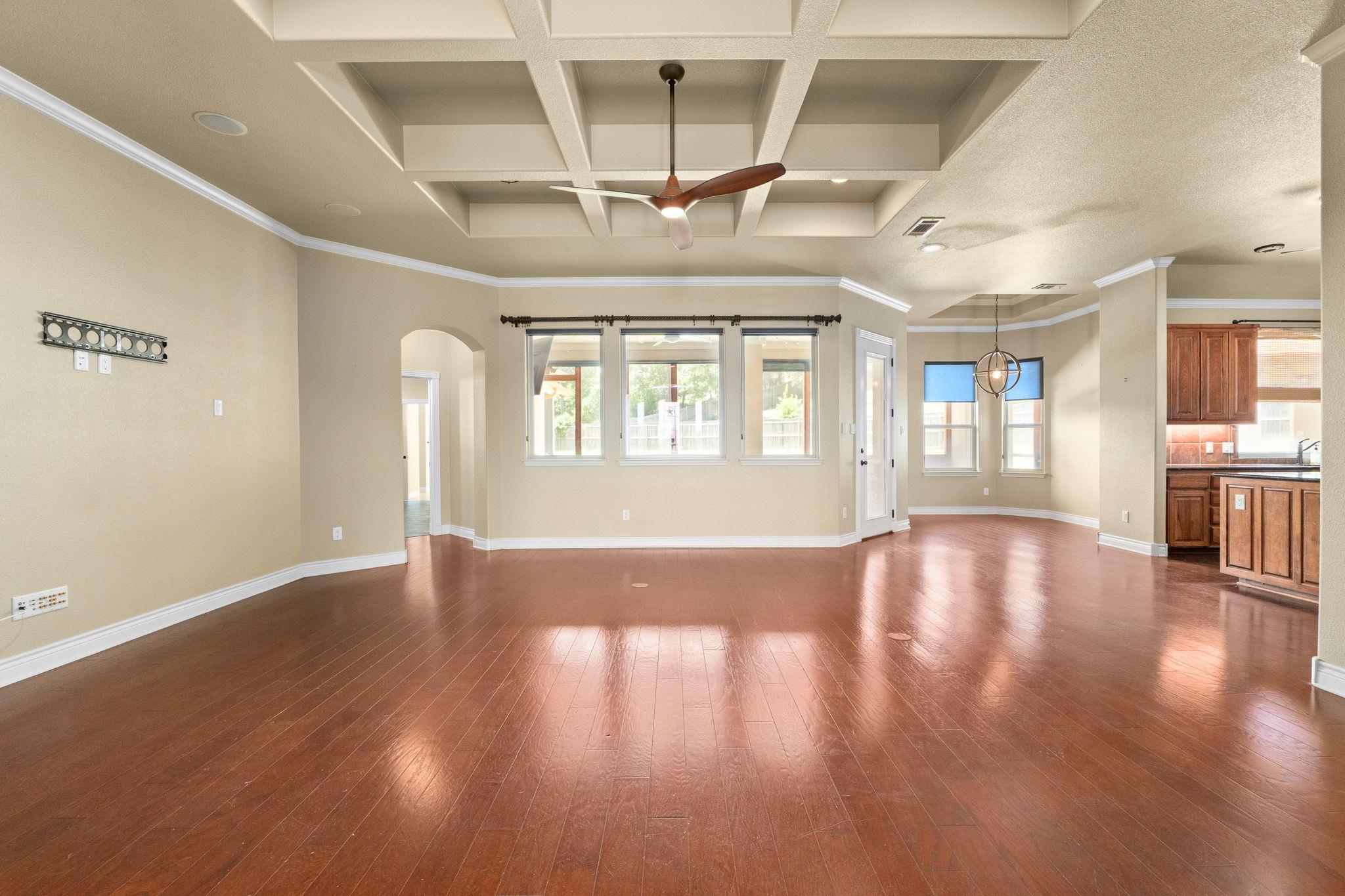 1135 Redleaf Dr, Nolanville, TX 76559