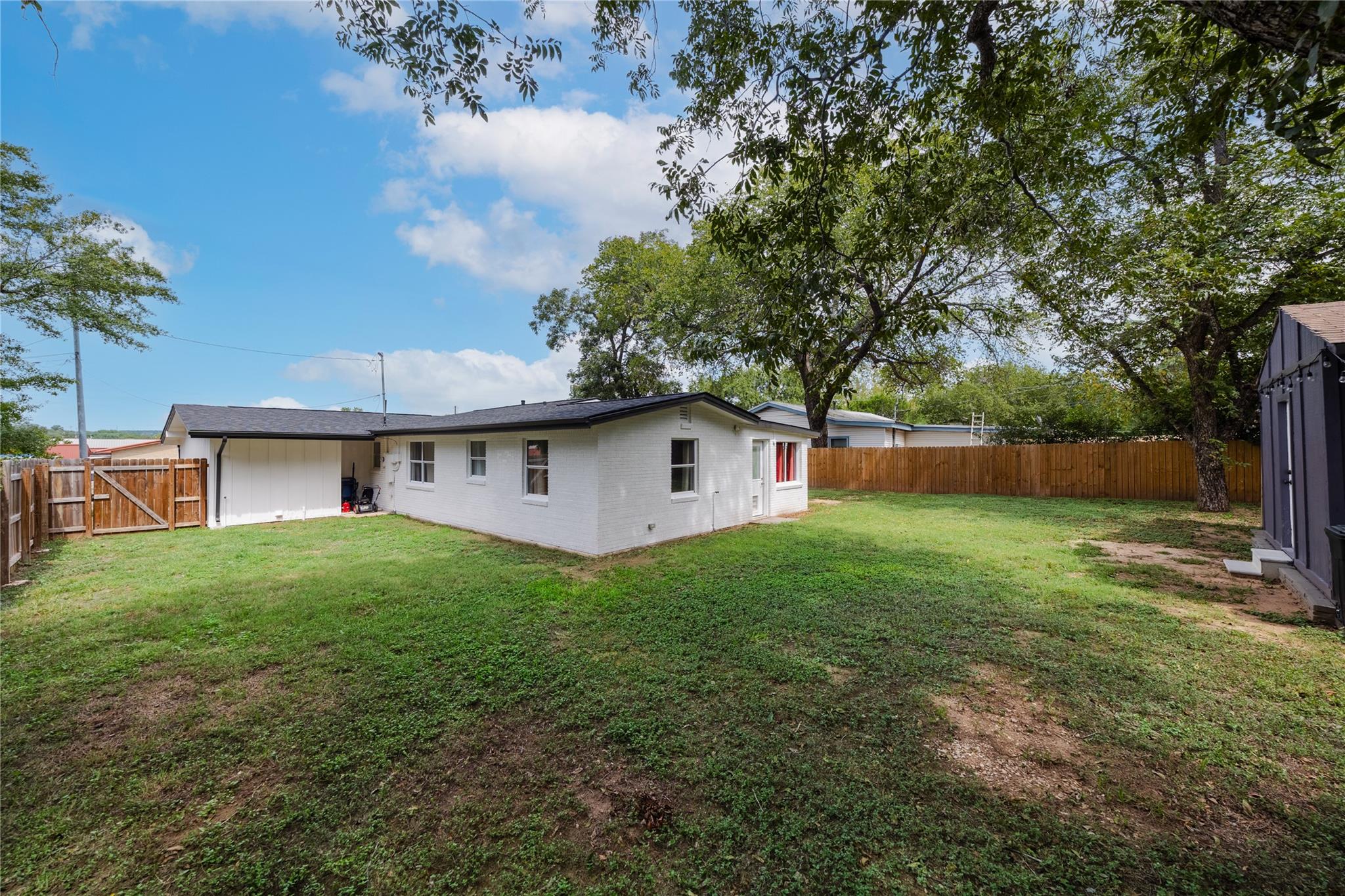 407 Lamon St, Burnet, TX 78611