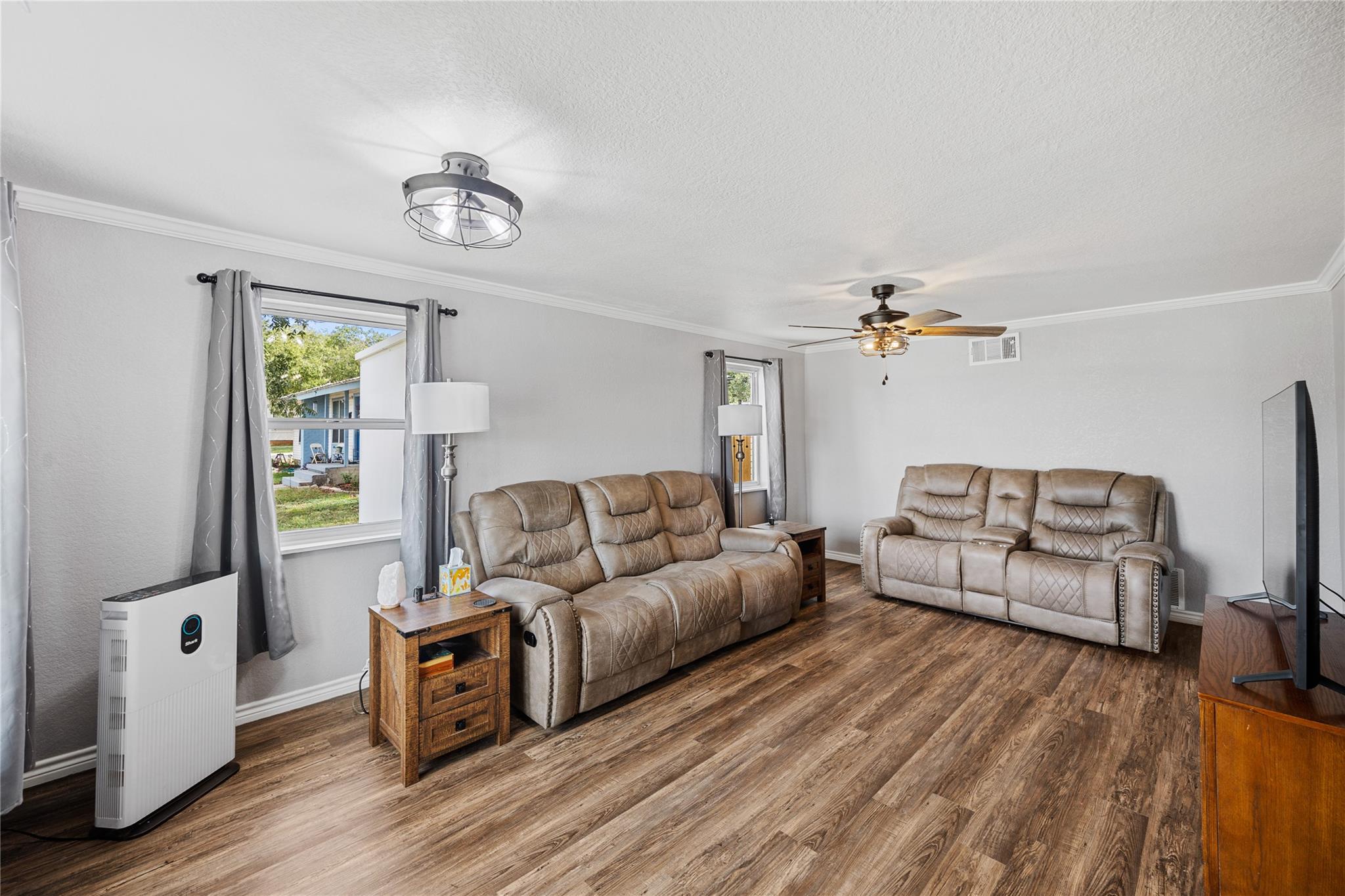 407 Lamon St, Burnet, TX 78611