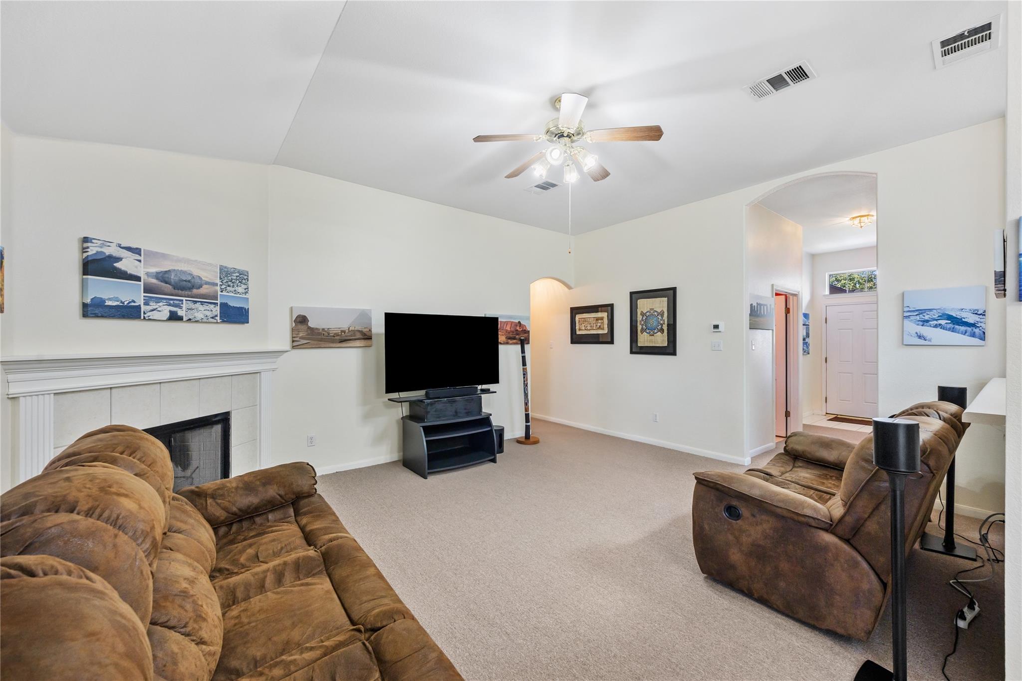 4016 Kerley Ct, Hutto, TX 78634