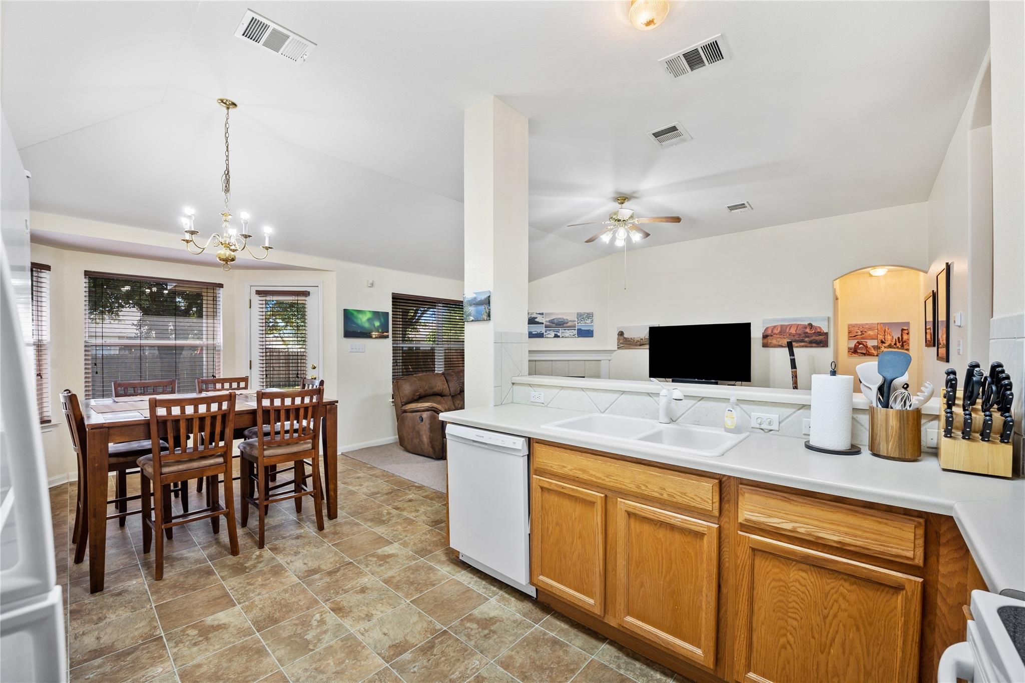 4016 Kerley Ct, Hutto, TX 78634