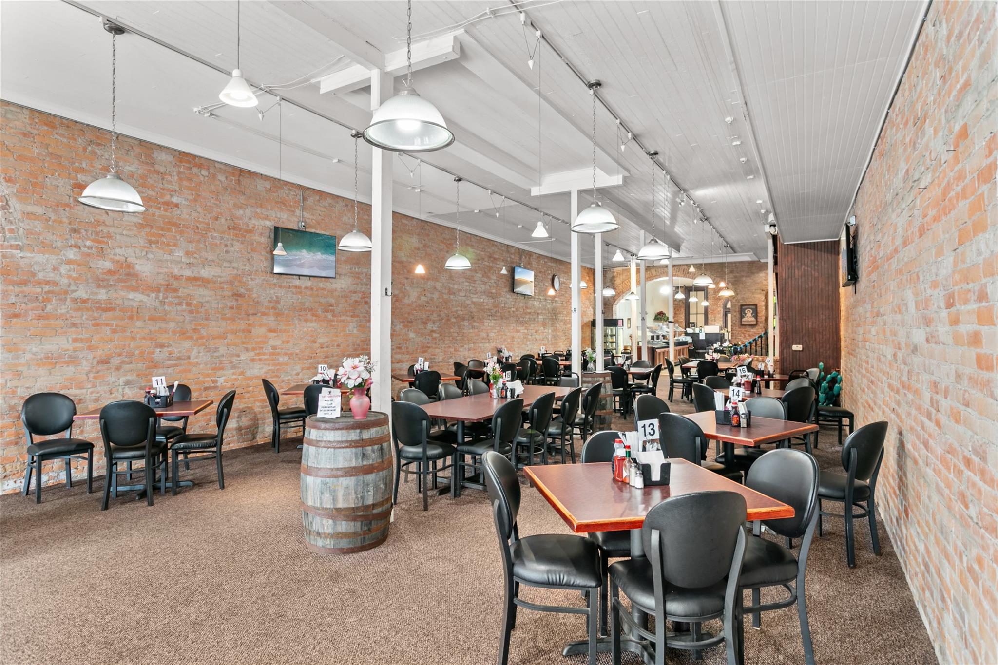 155 W Austin St, Giddings, TX 78942