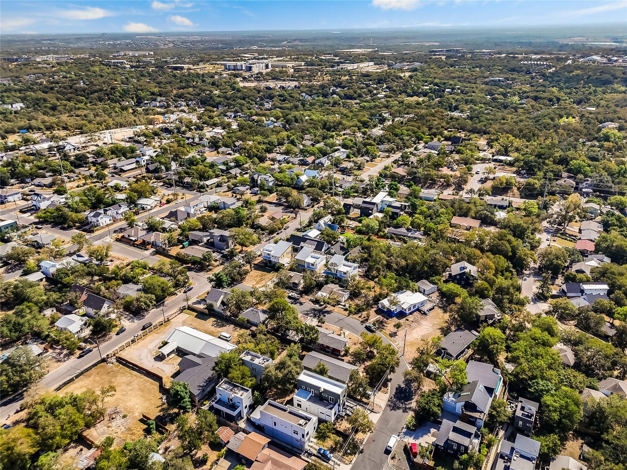 4712 Reyes St # 1, Austin, TX 78721