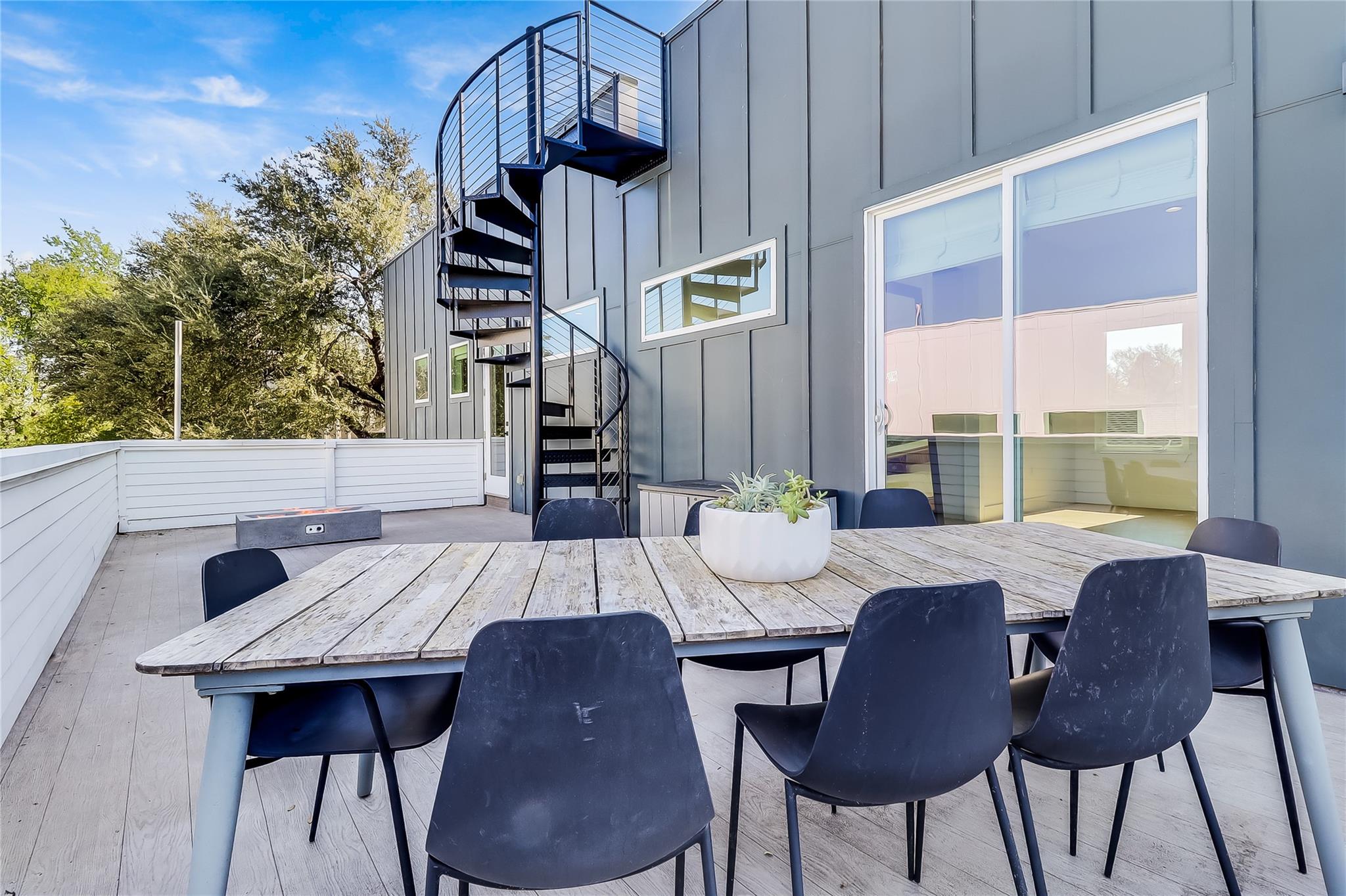 4712 Reyes St # 1, Austin, TX 78721