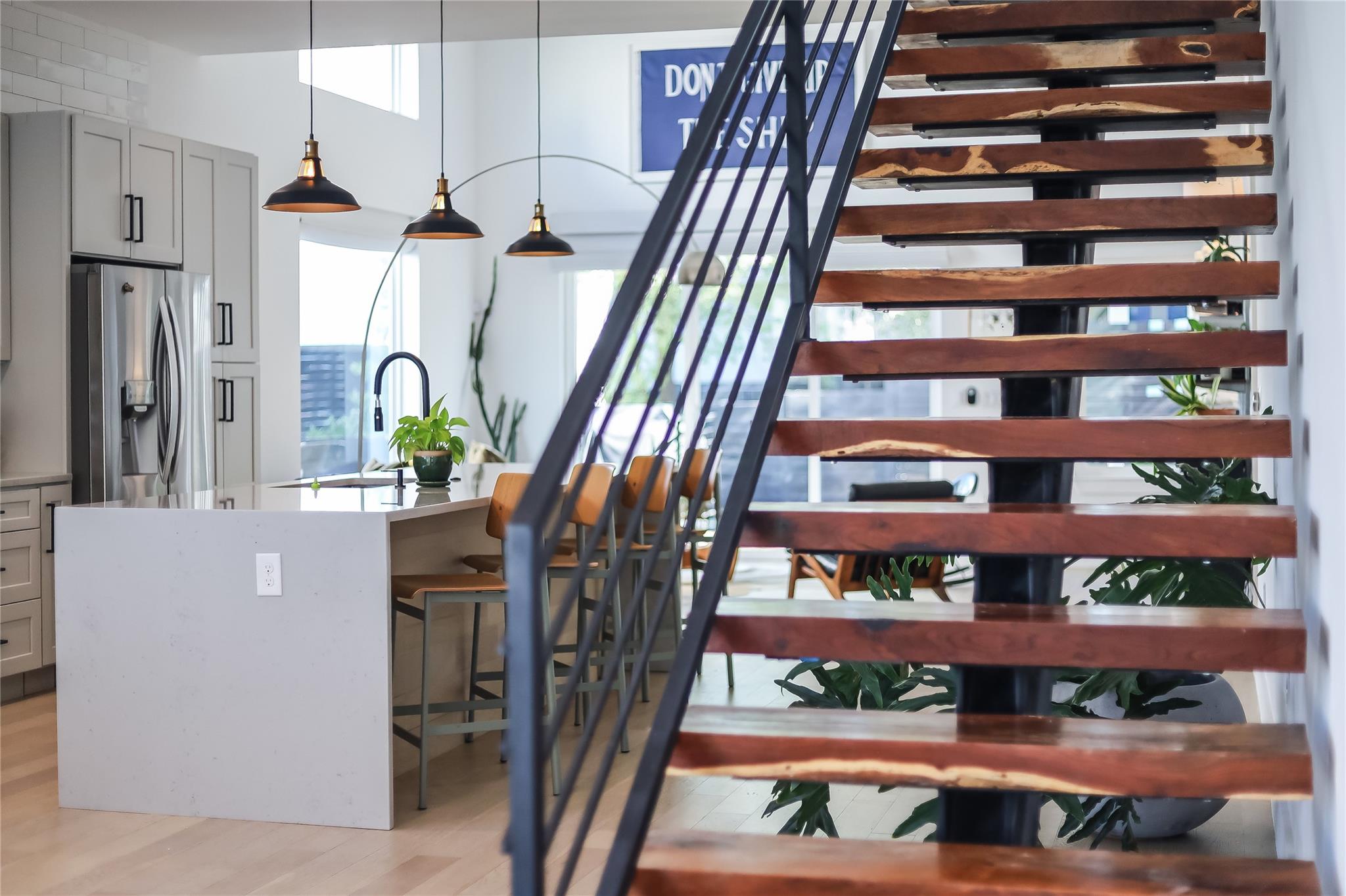 4712 Reyes St # 1, Austin, TX 78721