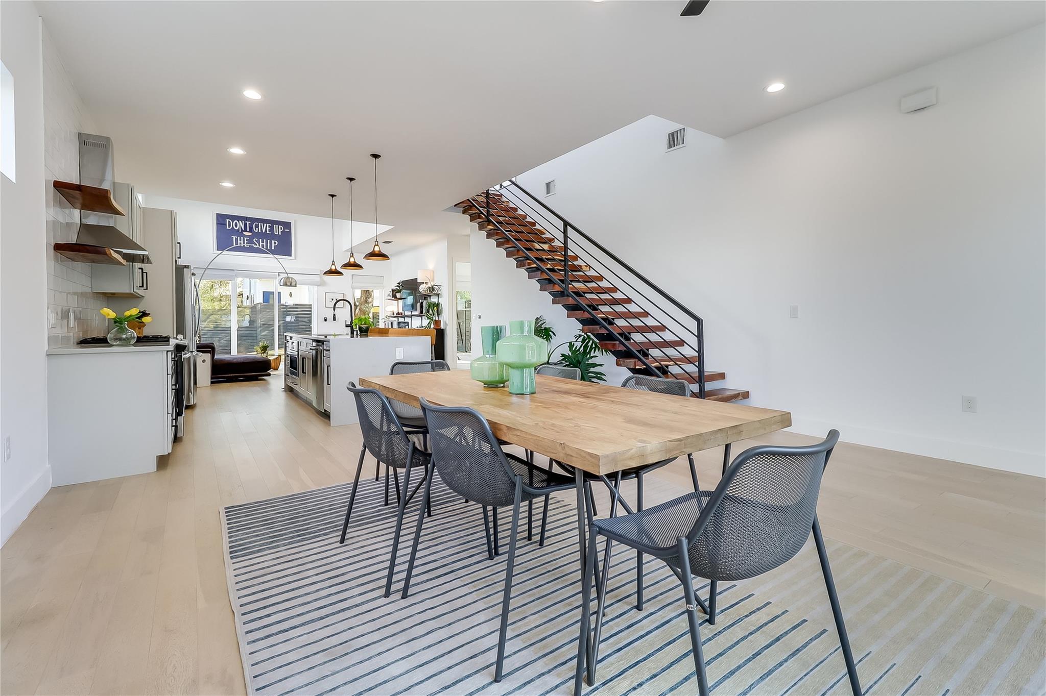 4712 Reyes St # 1, Austin, TX 78721