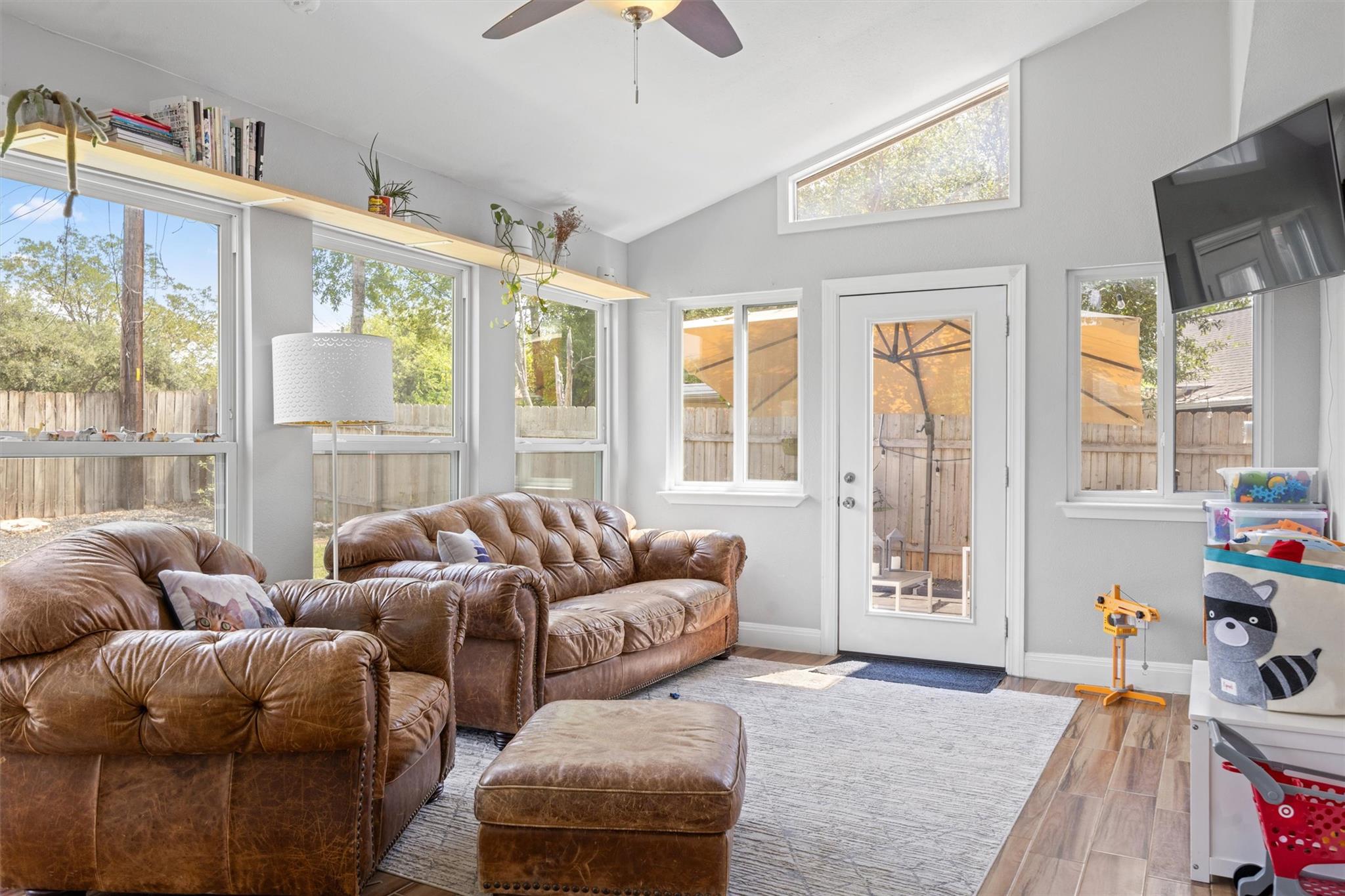 5901 Thames Dr, Austin, TX 78723