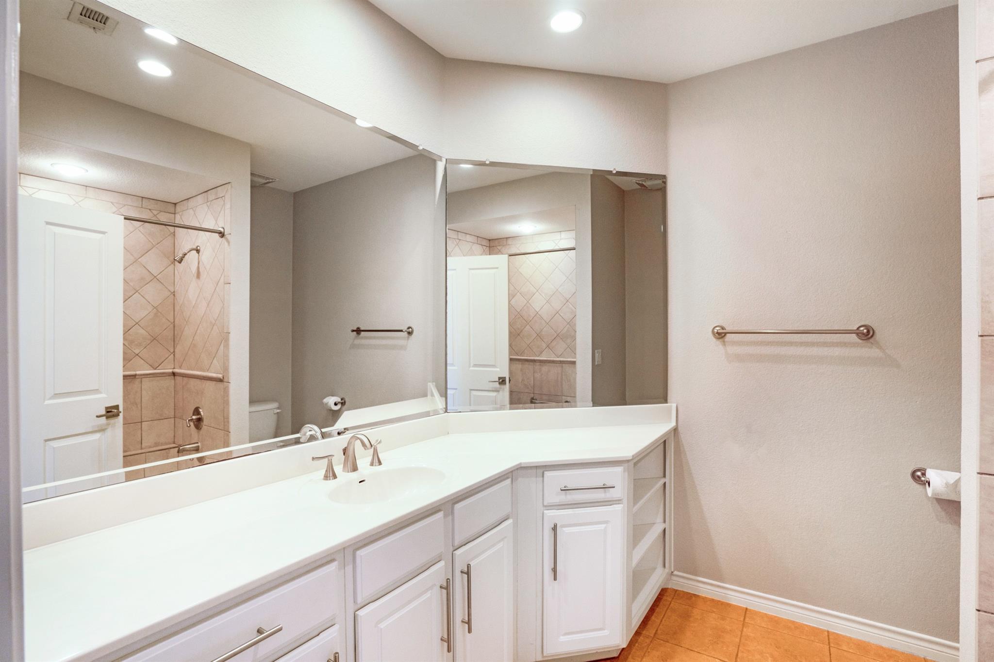 300 San Gabriel Village Blvd # 410, Georgetown, TX 78626