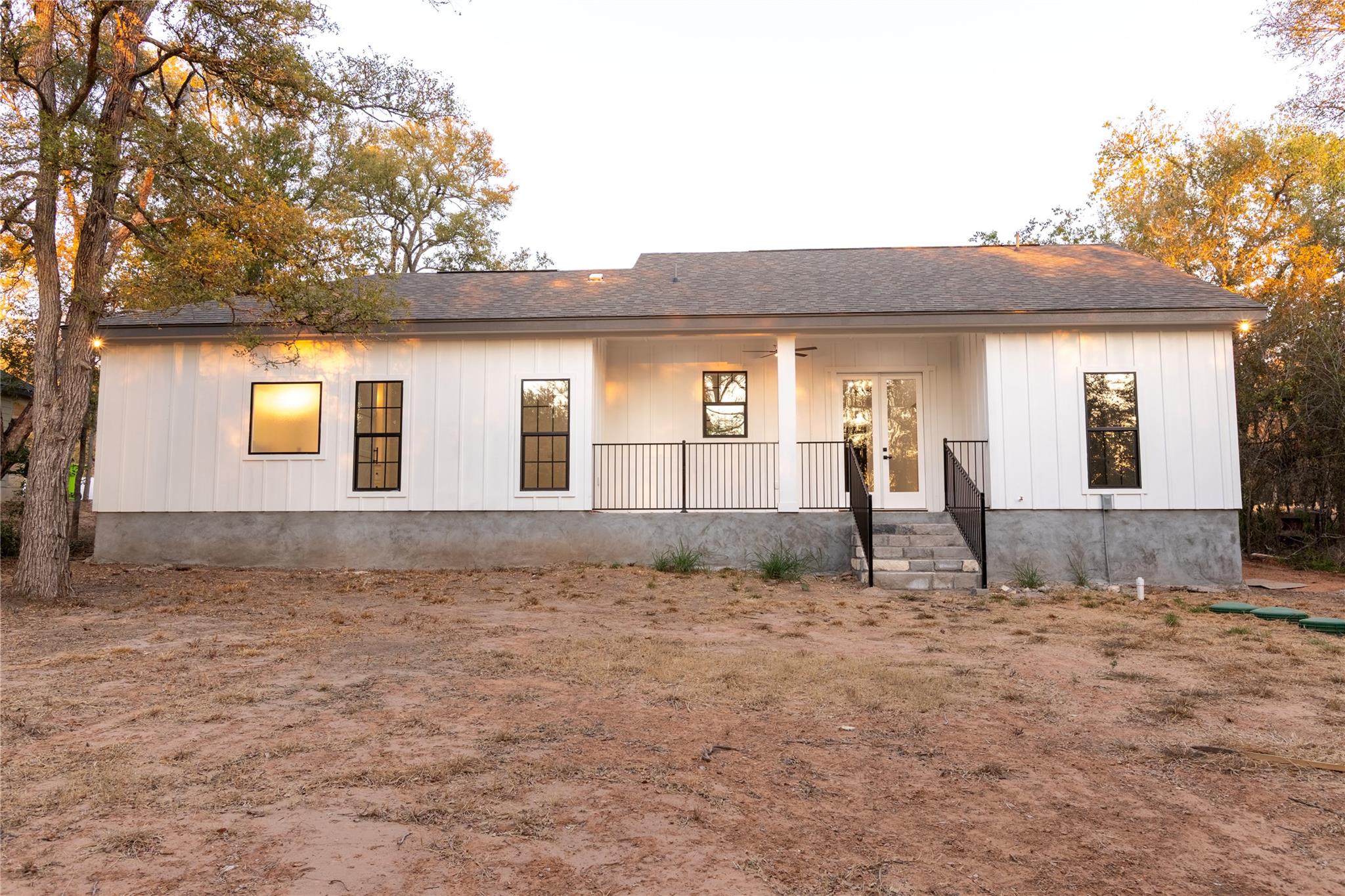 188 Heleakala Dr, Bastrop, TX 78602