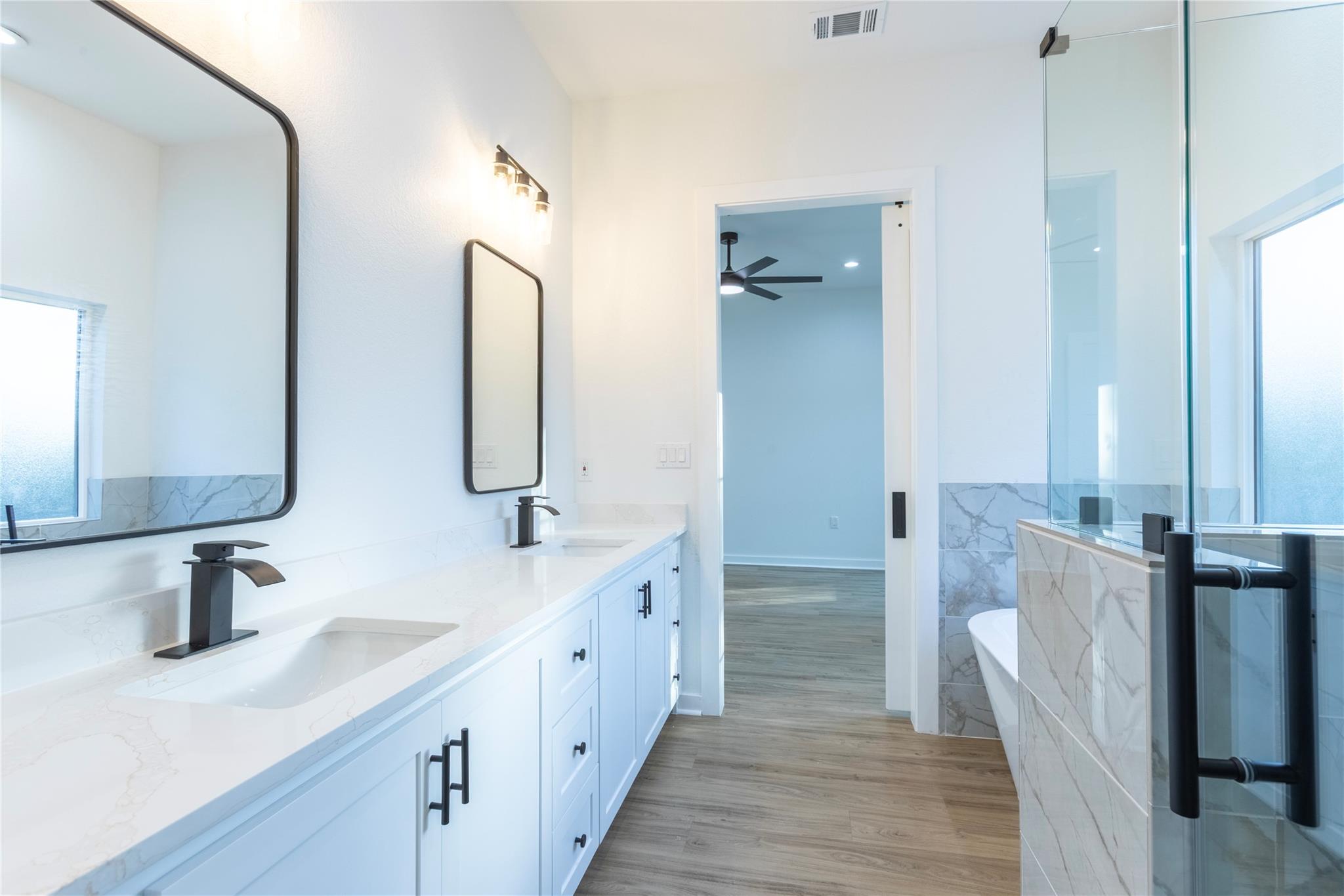 188 Heleakala Dr, Bastrop, TX 78602