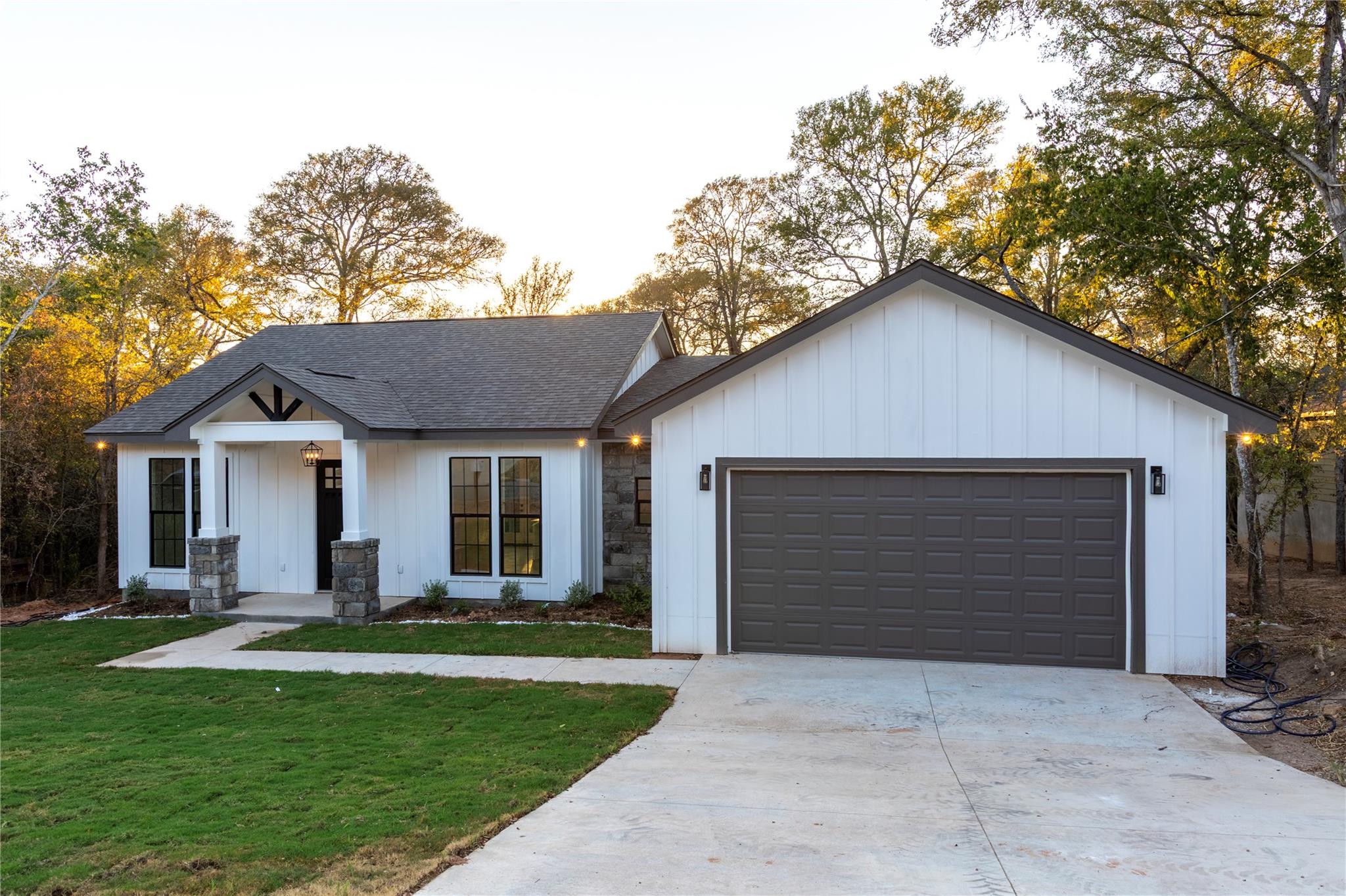 188 Heleakala Dr, Bastrop, TX 78602