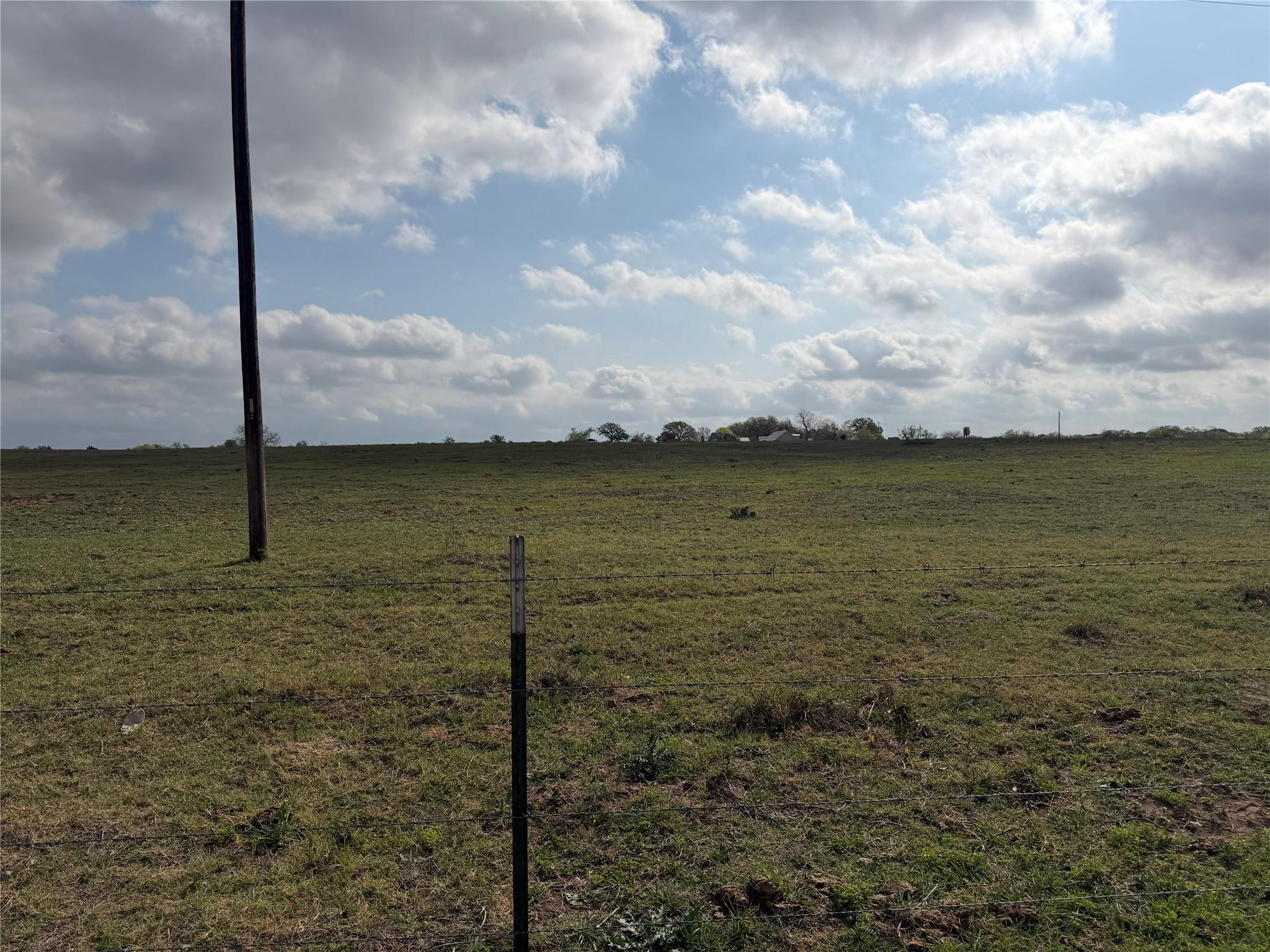 000 Old Kelley Rd, Lockhart, TX 78644