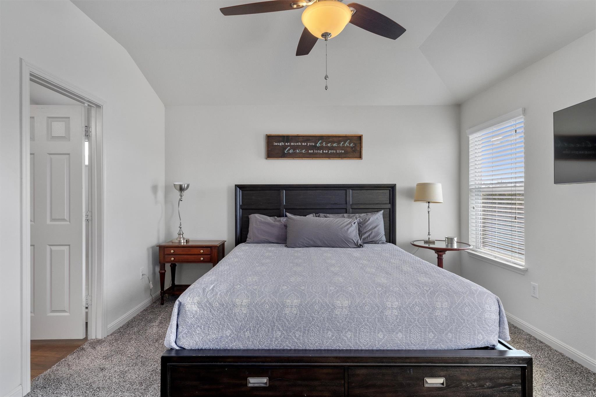 300 Camellia Dr, Hutto, TX 78634