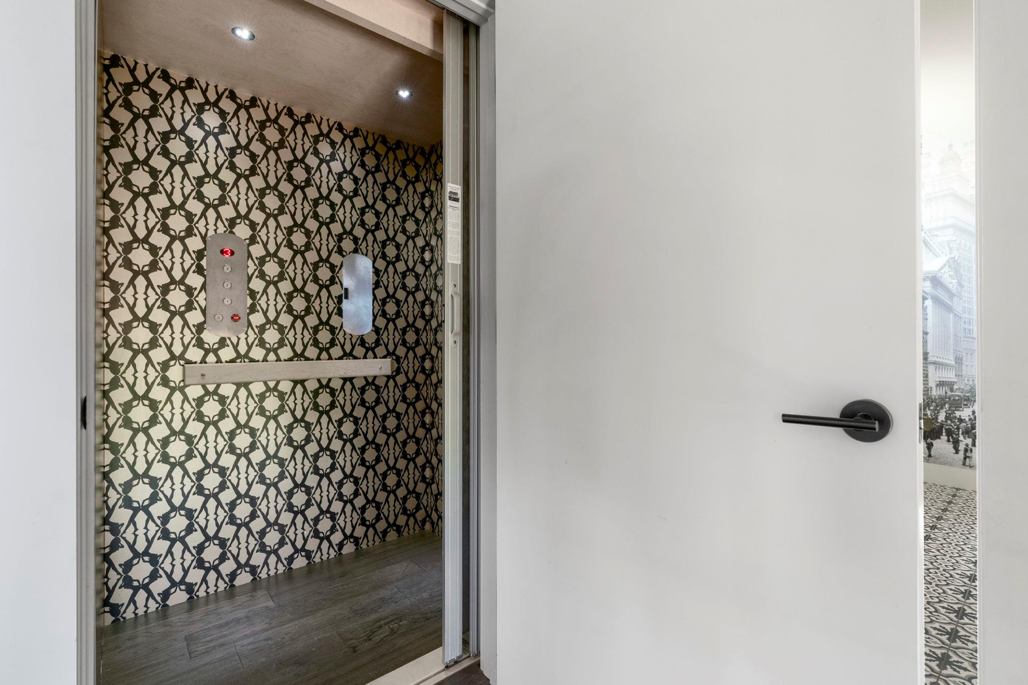 10800 Superview Dr, Austin, TX 78736