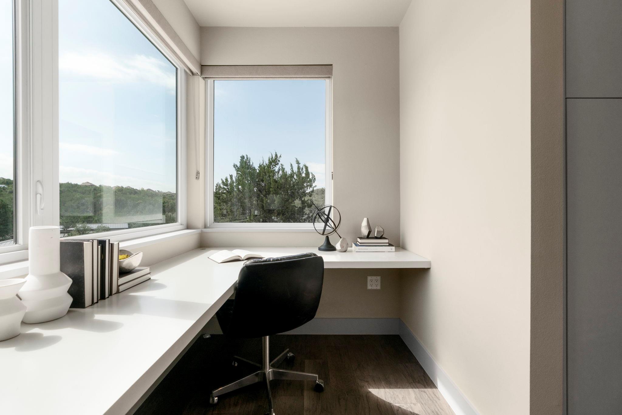 10800 Superview Dr, Austin, TX 78736