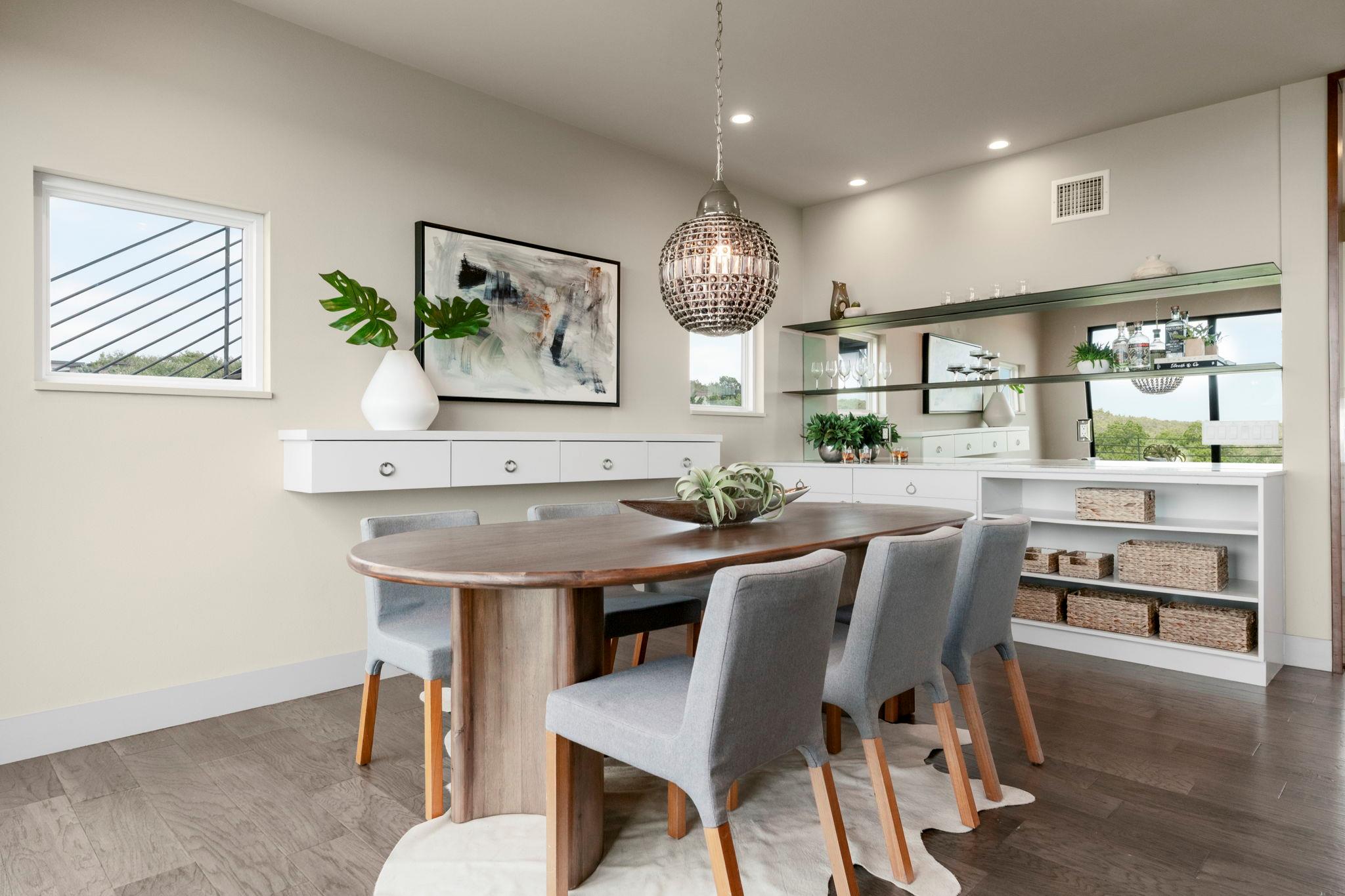 10800 Superview Dr, Austin, TX 78736