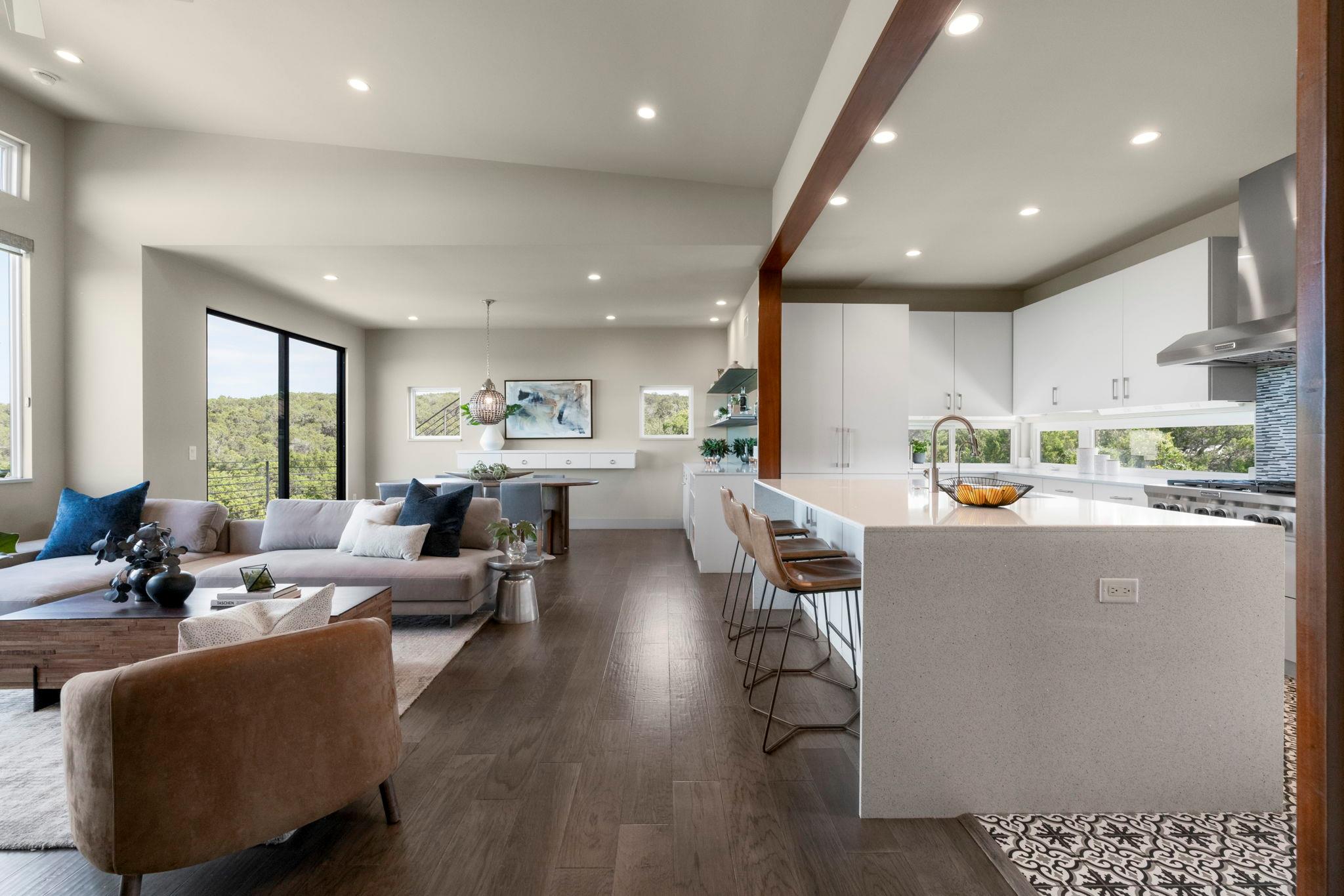 10800 Superview Dr, Austin, TX 78736