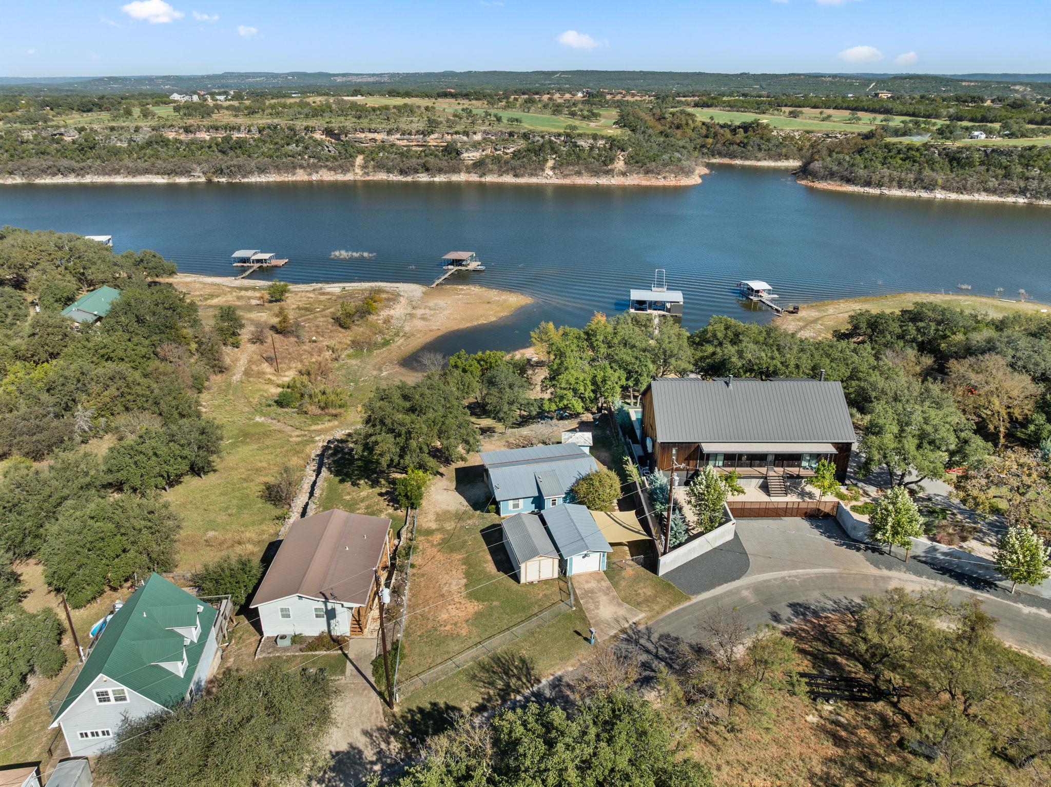 1327 Lake Shore Dr, Spicewood, TX 78669