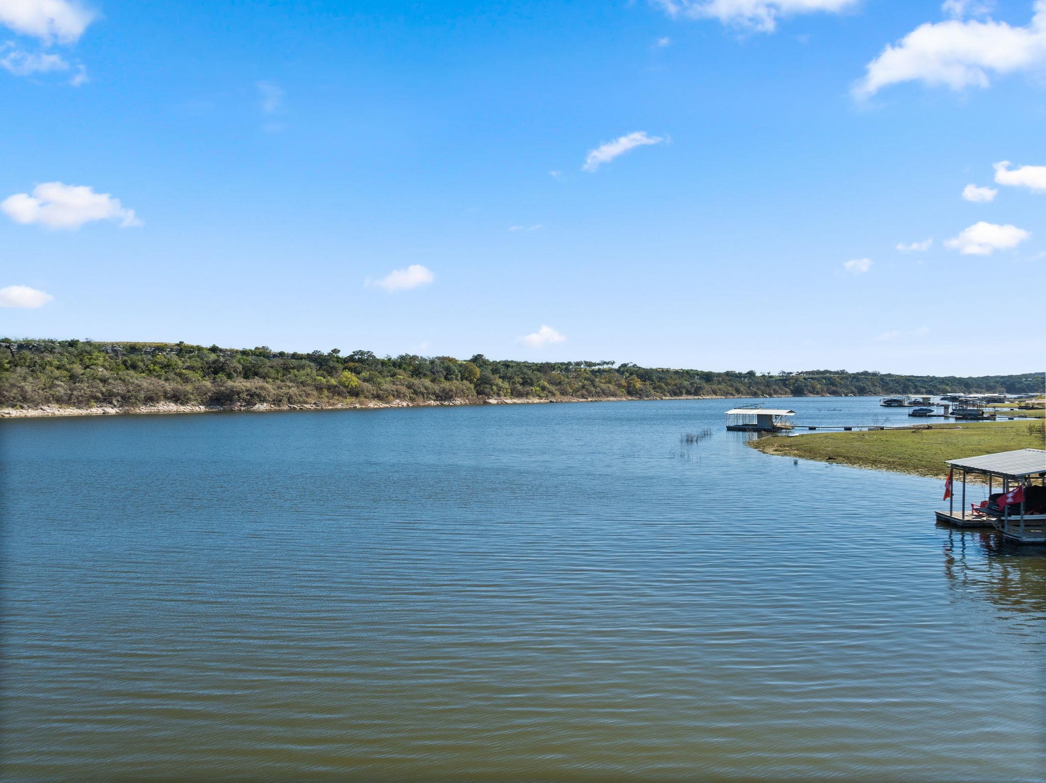 1327 Lake Shore Dr, Spicewood, TX 78669