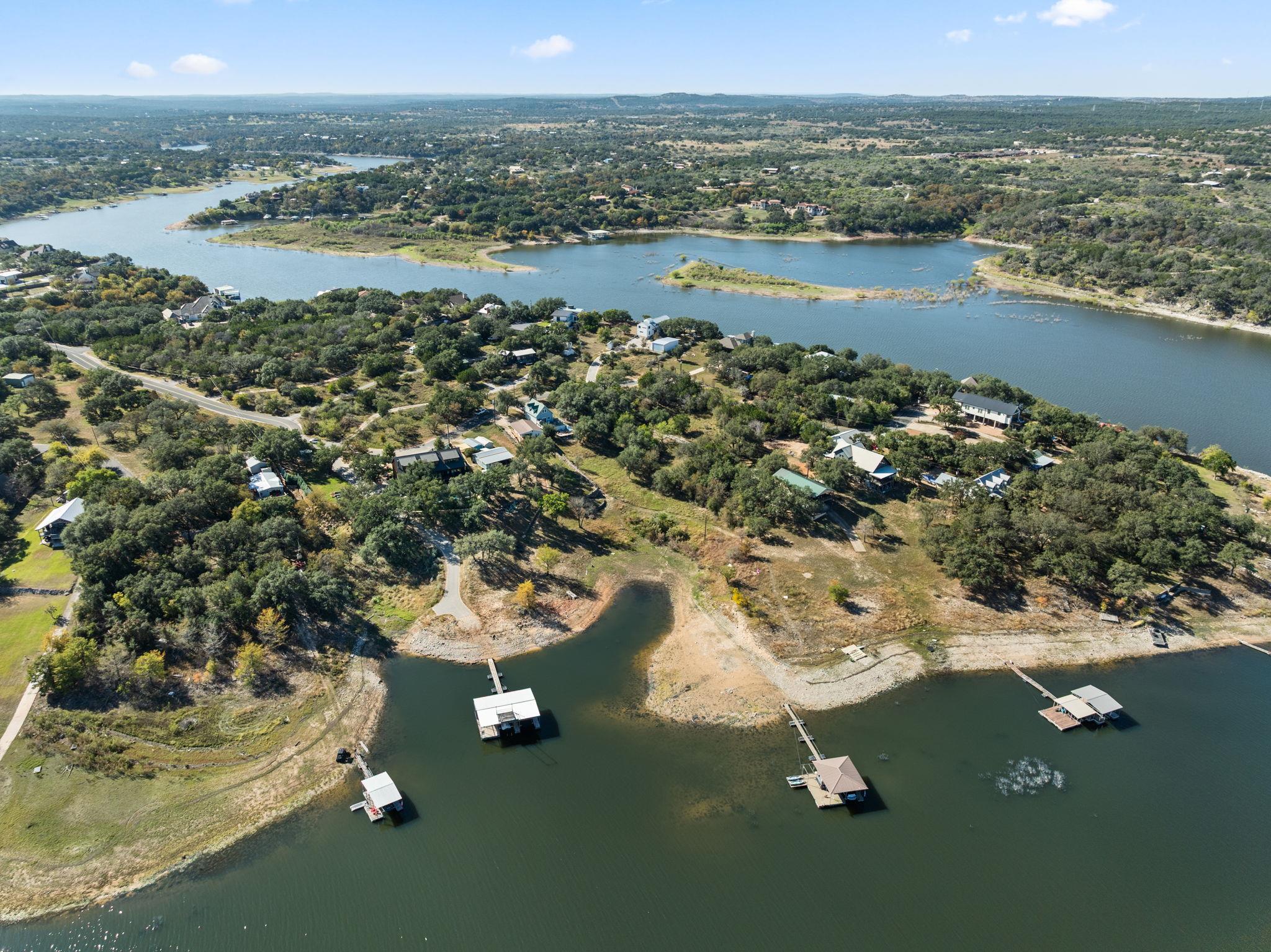 1327 Lake Shore Dr, Spicewood, TX 78669