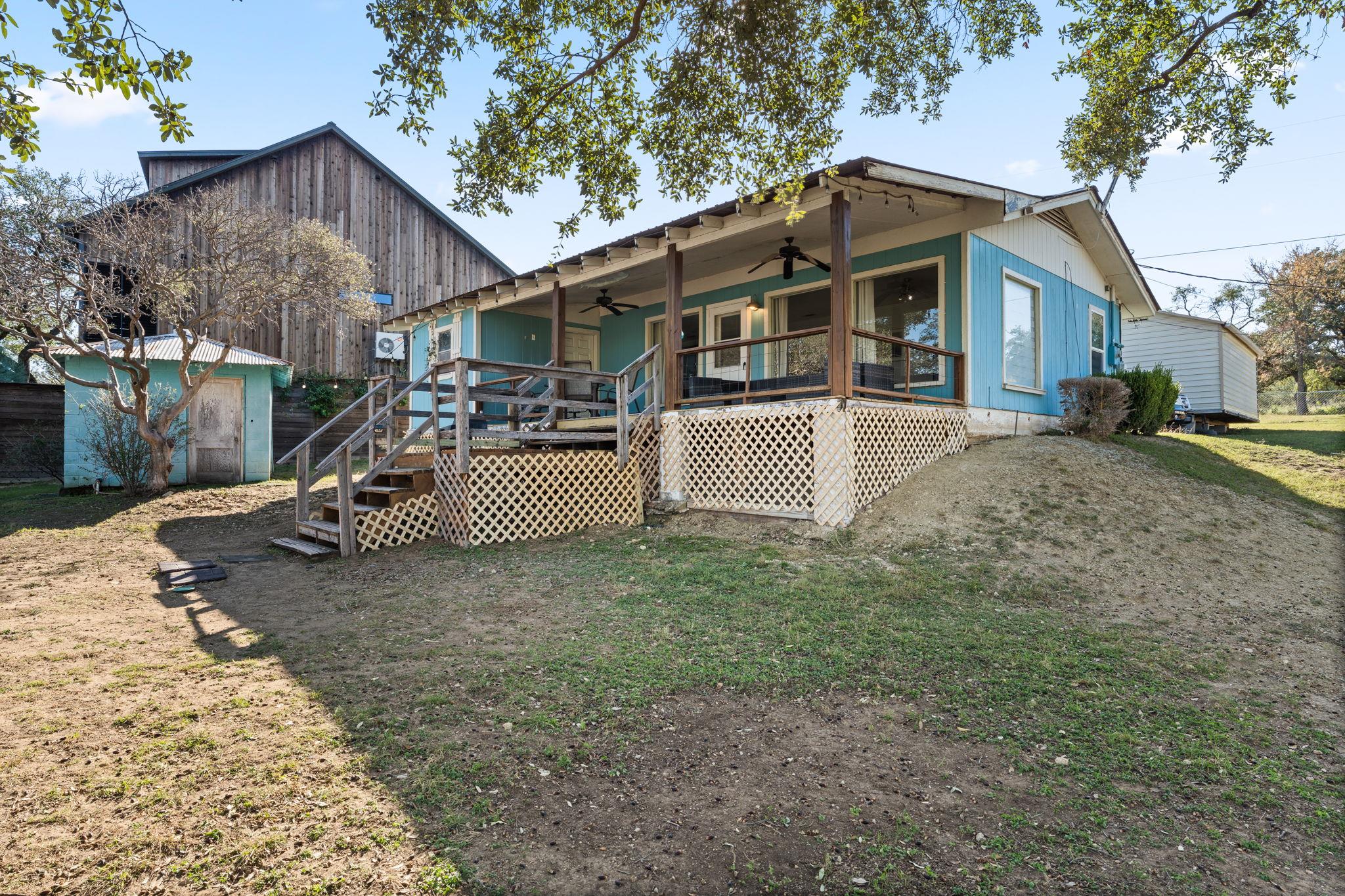 1327 Lake Shore Dr, Spicewood, TX 78669