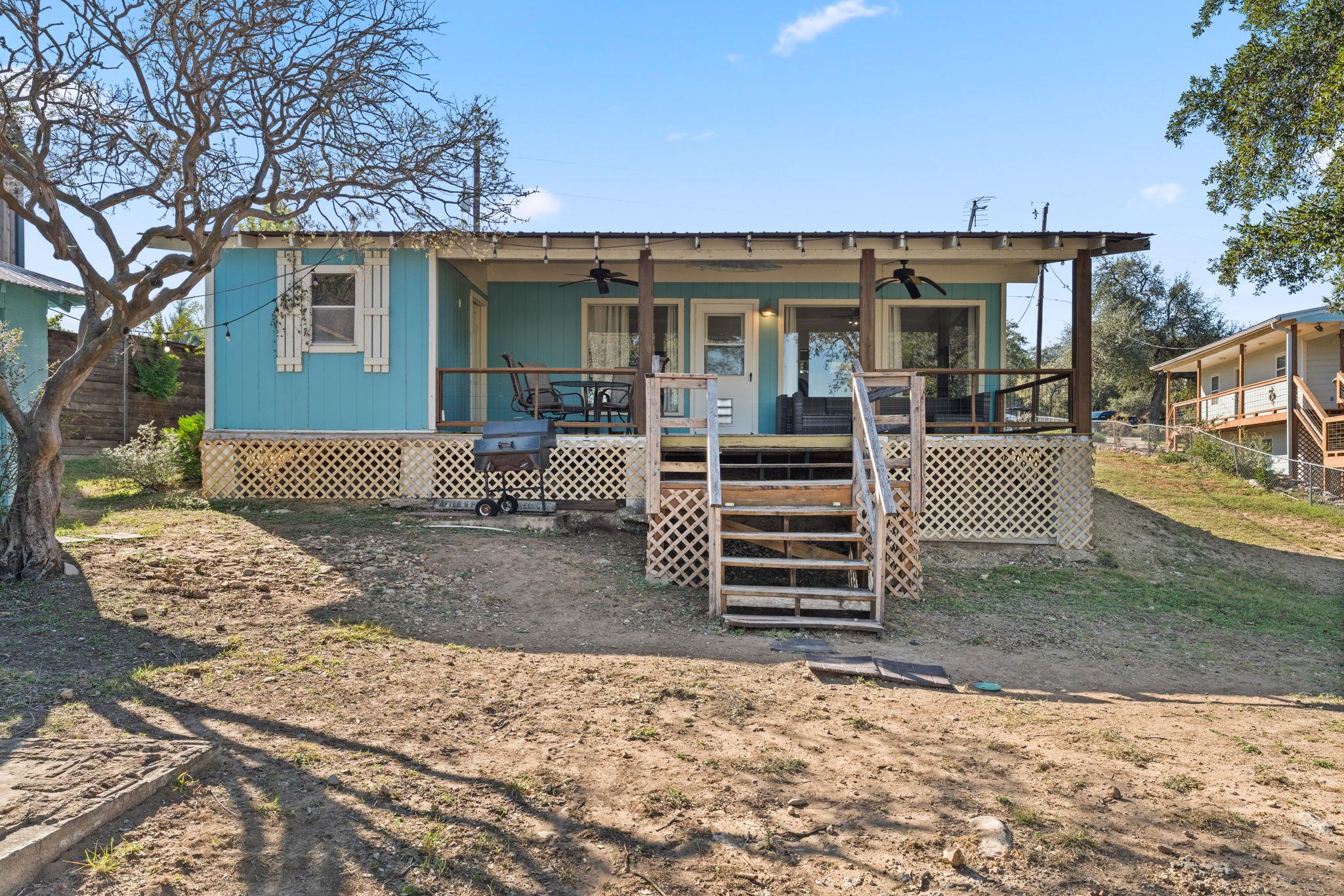 1327 Lake Shore Dr, Spicewood, TX 78669