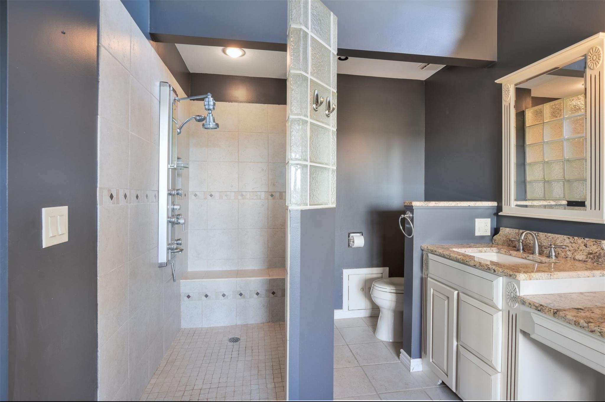 18205 Ridge Rd, Lago Vista, TX 78645