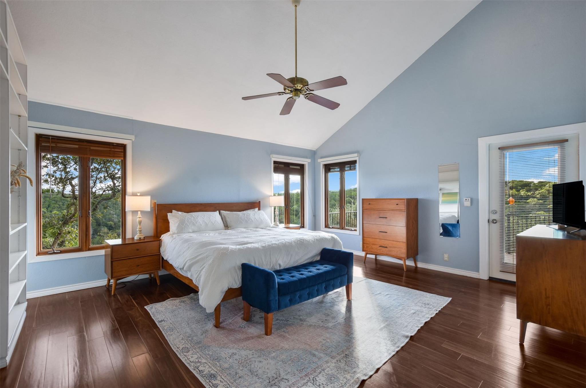 18205 Ridge Rd, Lago Vista, TX 78645