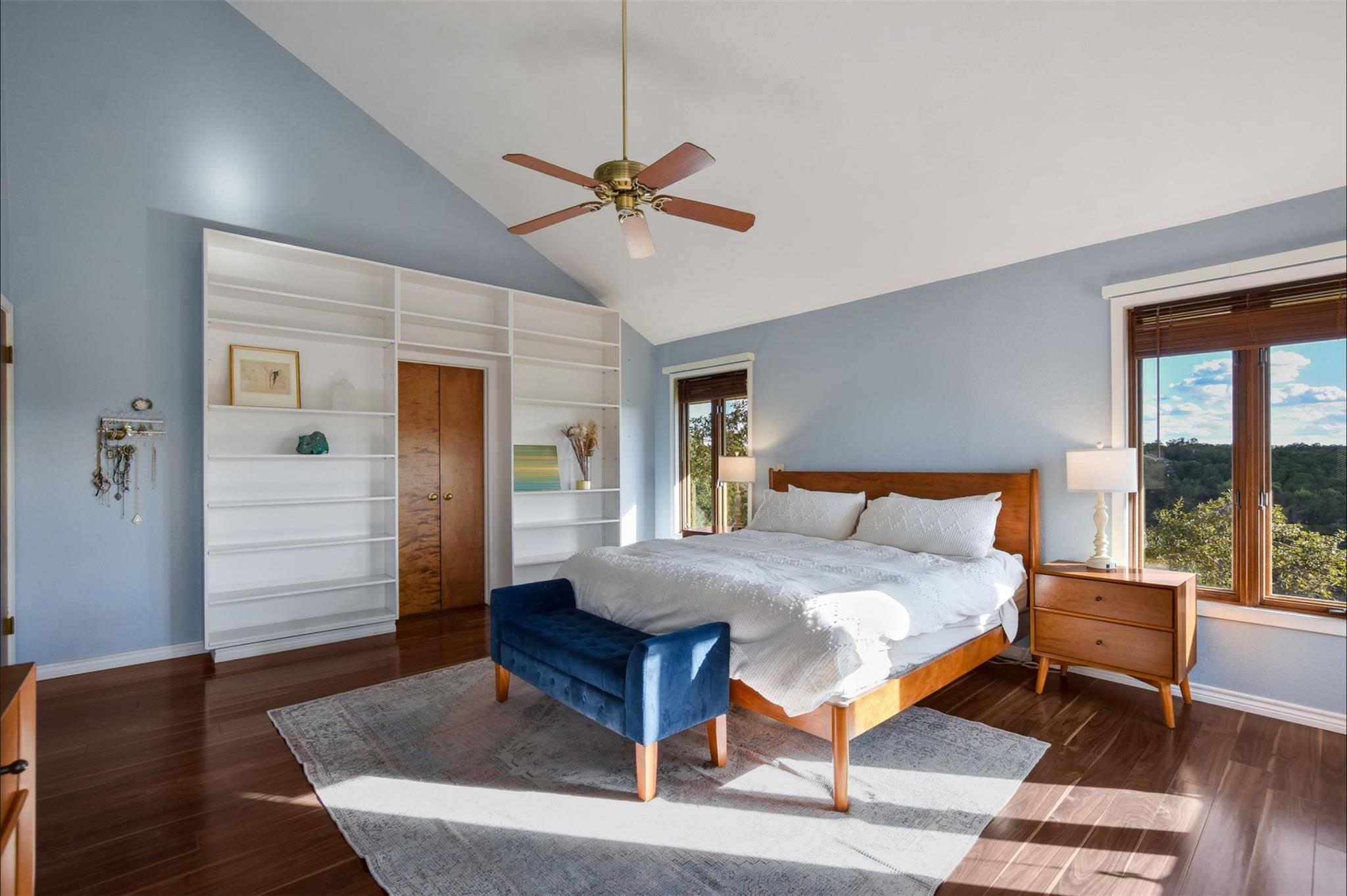 18205 Ridge Rd, Lago Vista, TX 78645