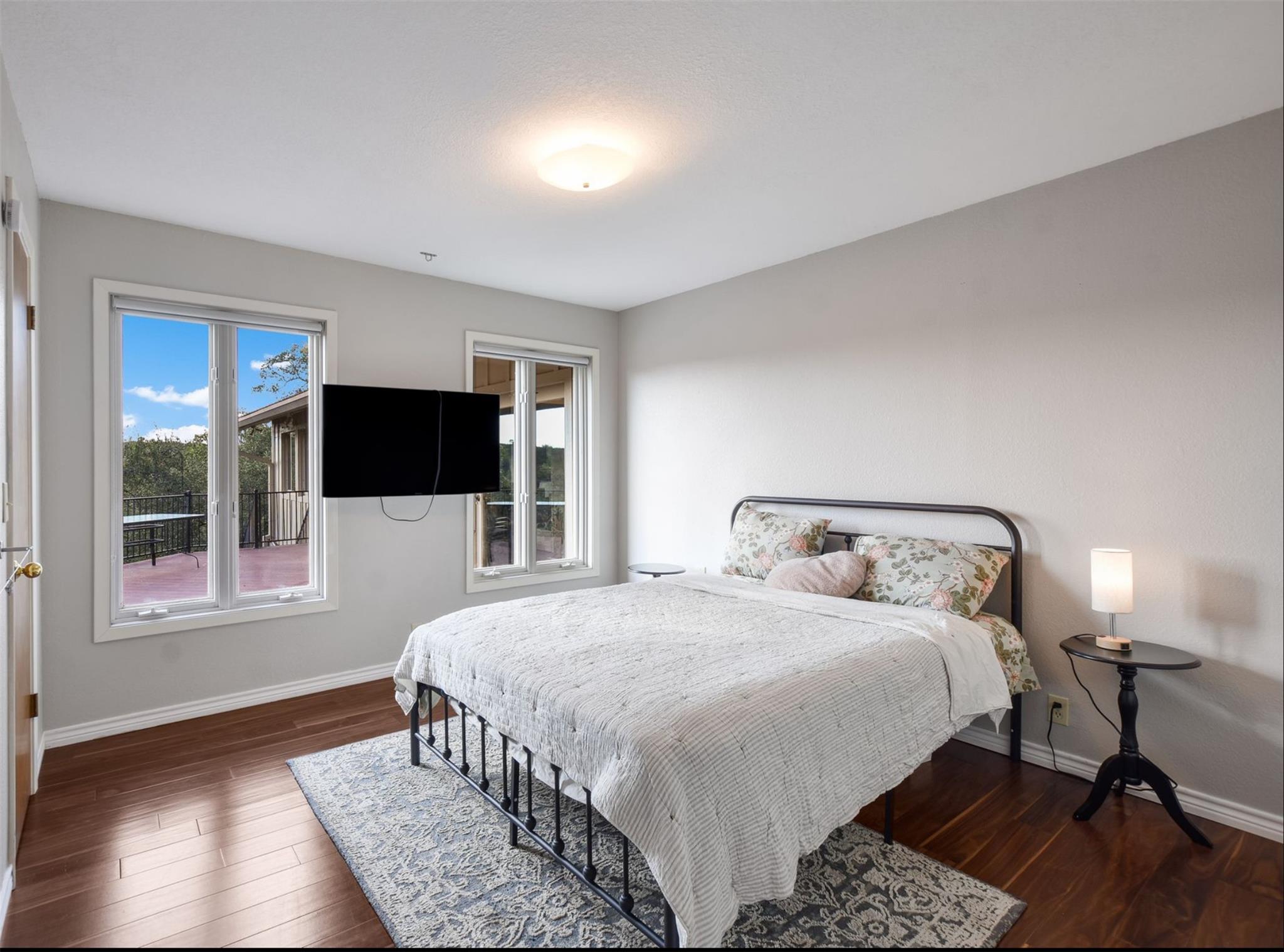 18205 Ridge Rd, Lago Vista, TX 78645