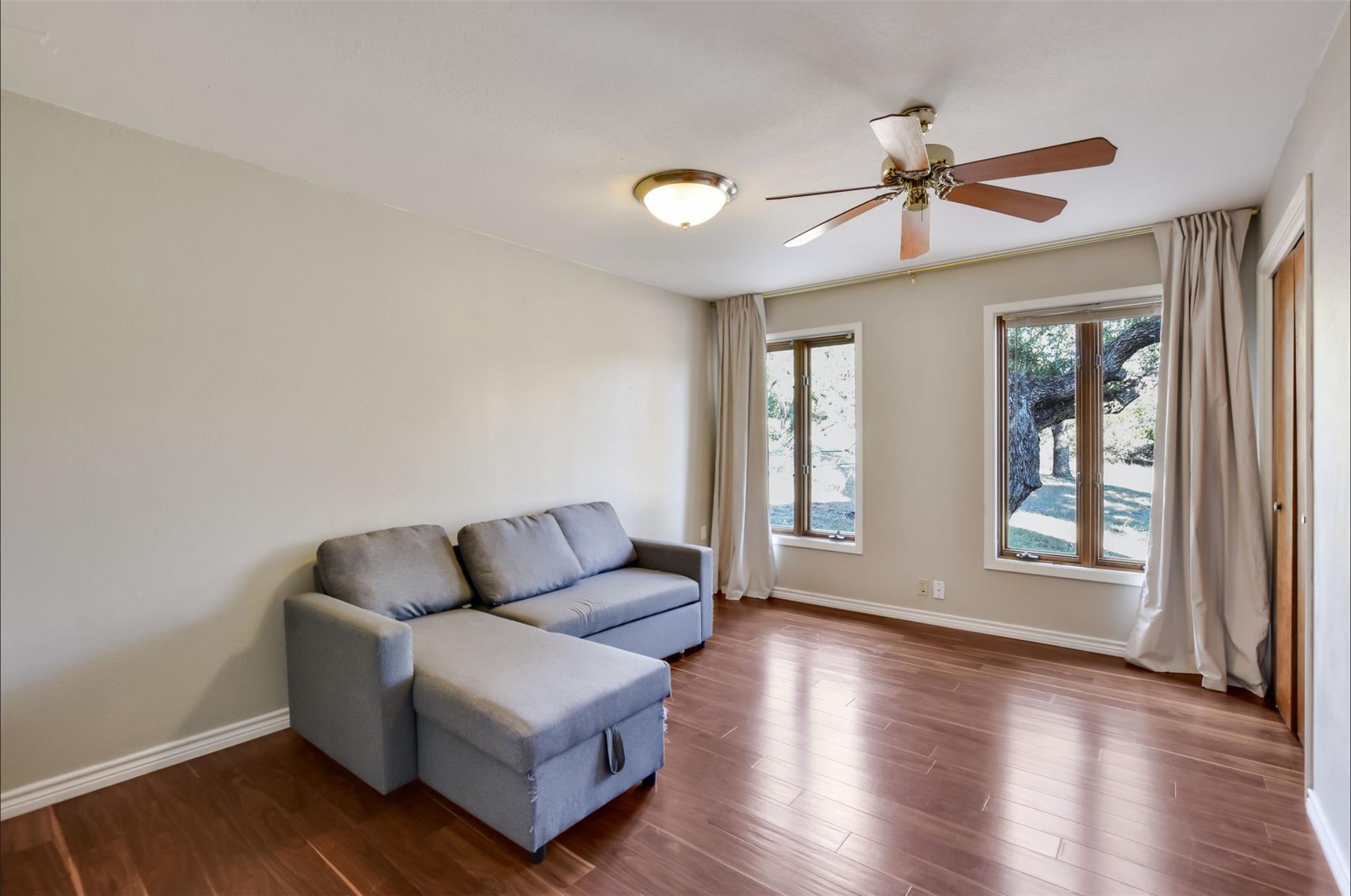 18205 Ridge Rd, Lago Vista, TX 78645