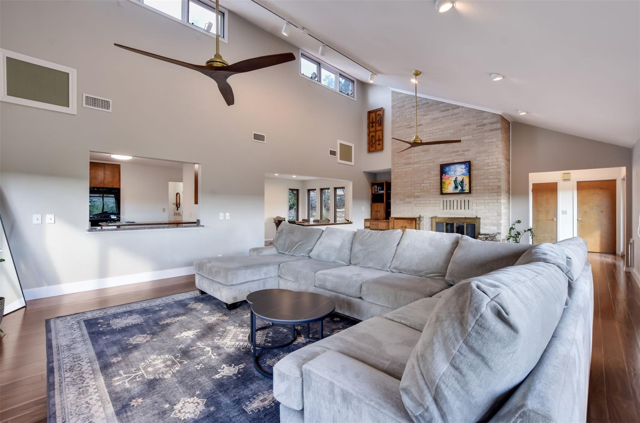 18205 Ridge Rd, Lago Vista, TX 78645