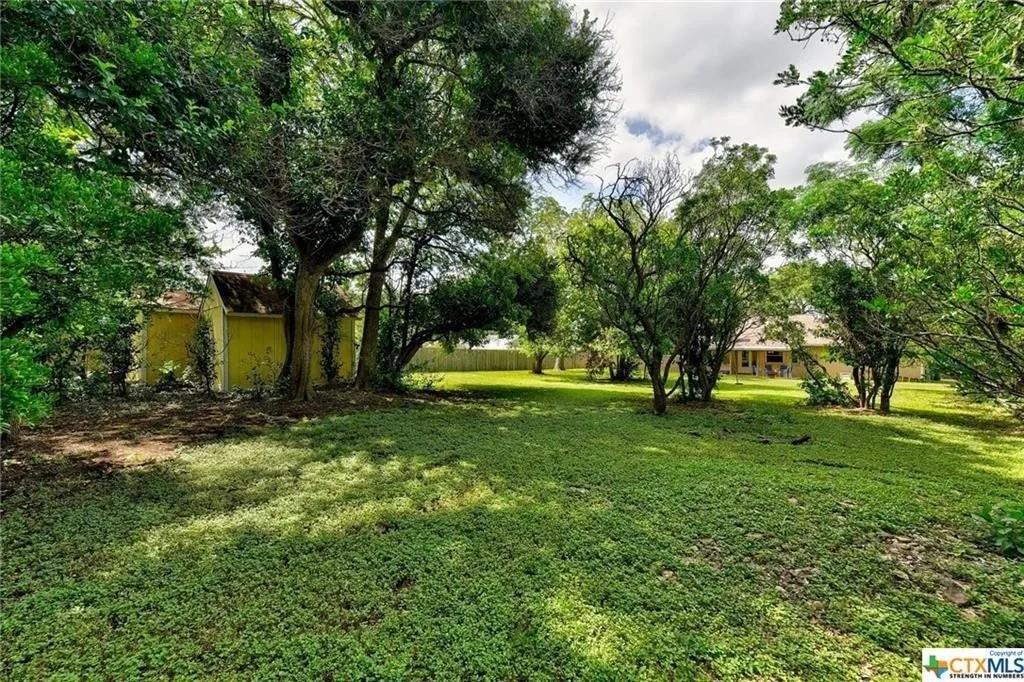 112 W Mimosa Cir, San Marcos, TX 78666
