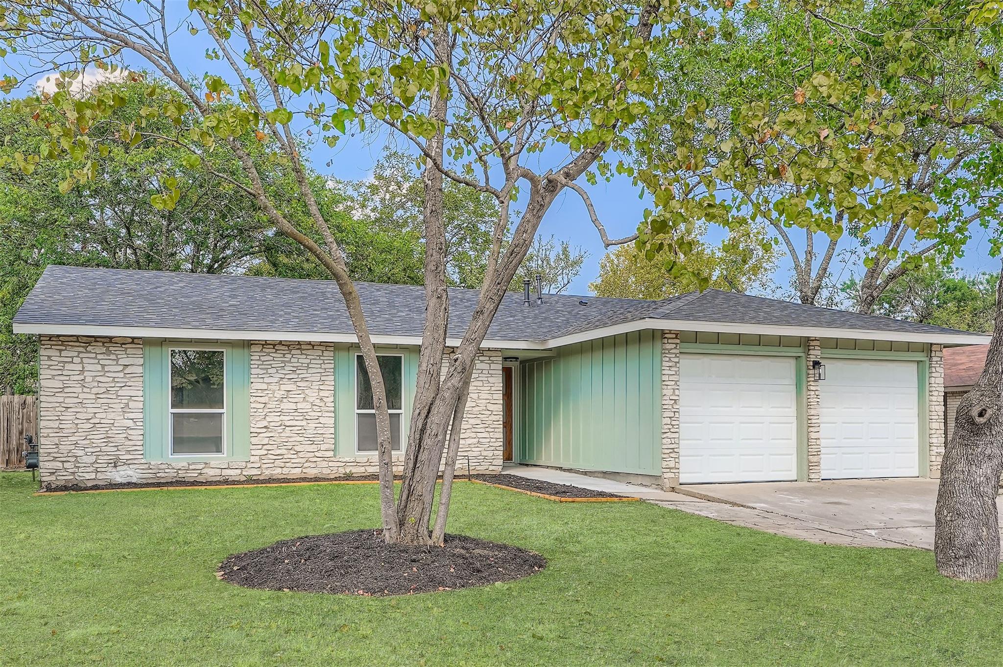 7806 Whitsun Dr, Austin, TX 78749