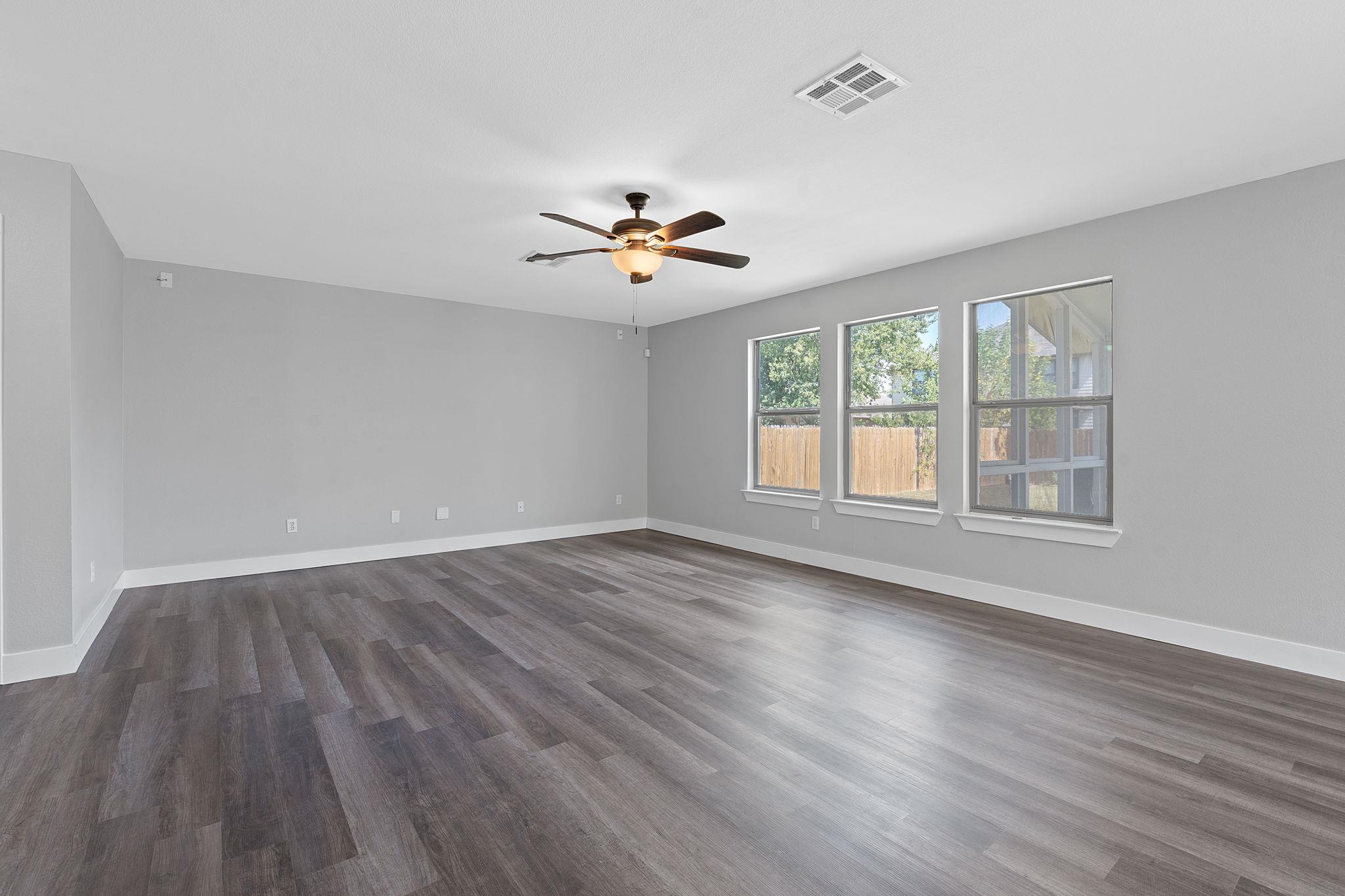 47 Jan Ln, Georgetown, TX 78626