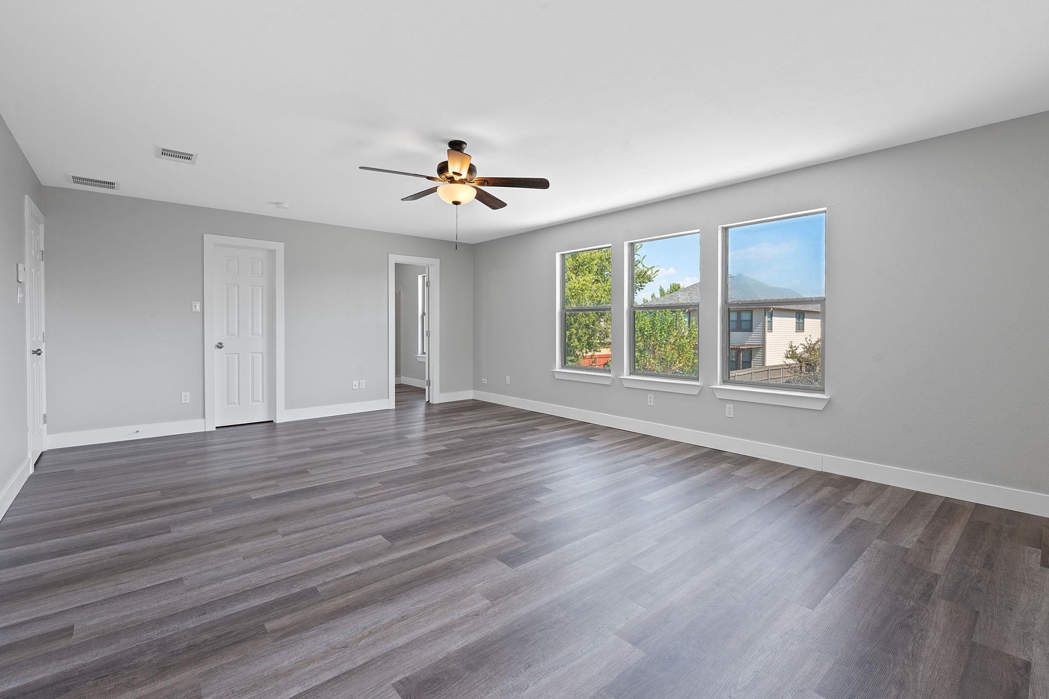 47 Jan Ln, Georgetown, TX 78626