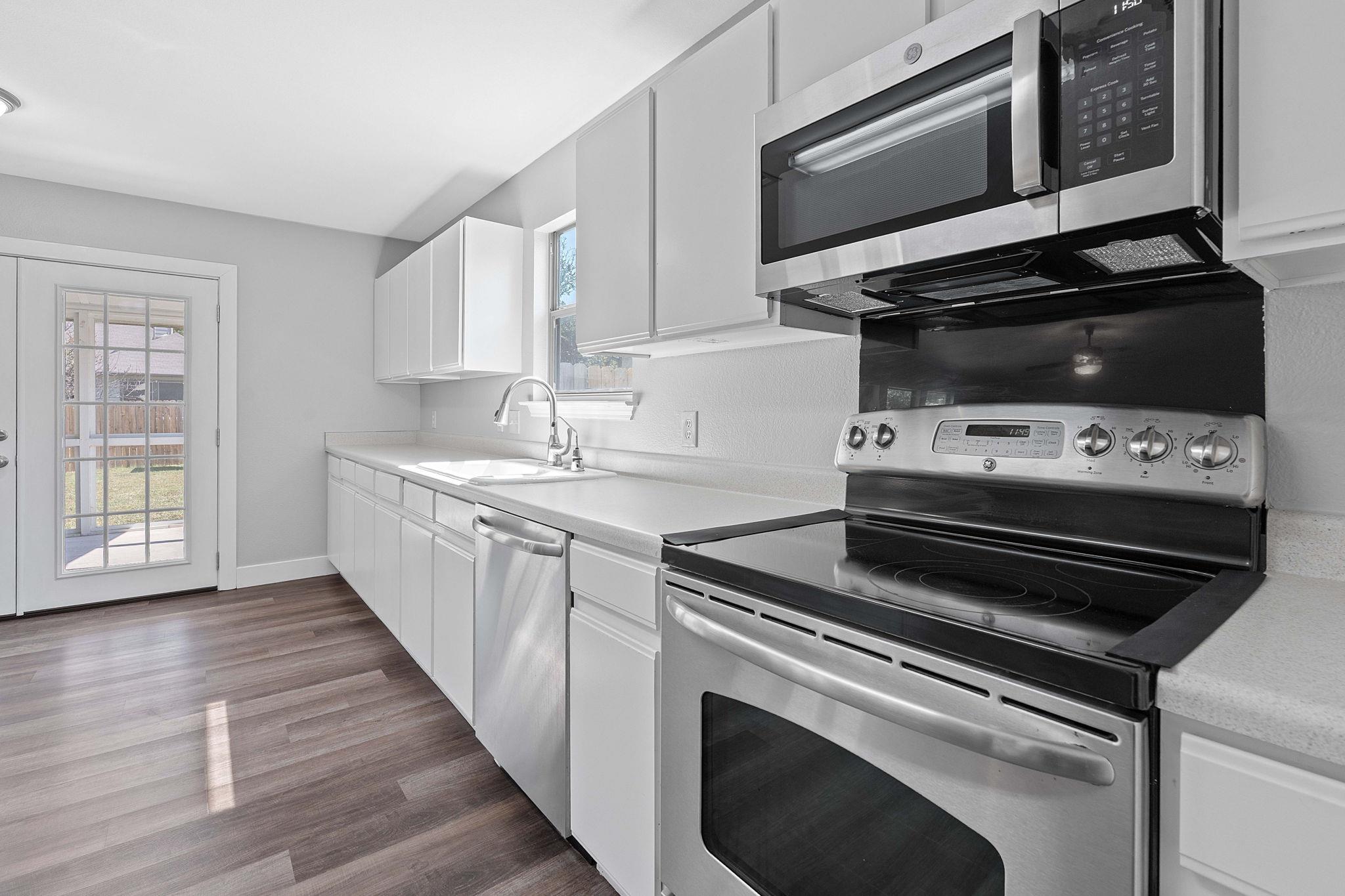 47 Jan Ln, Georgetown, TX 78626